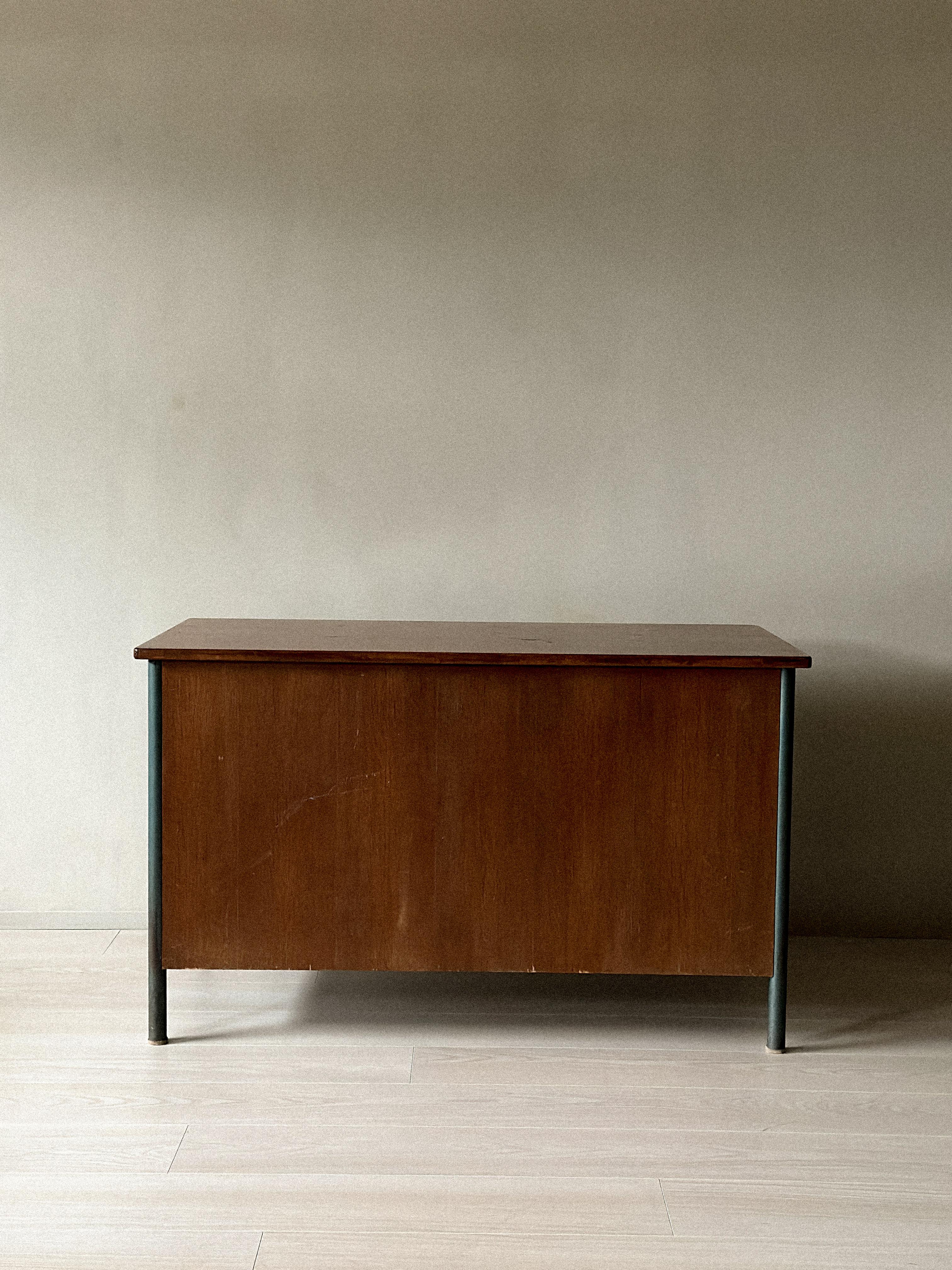 French Vintage “Surveillant” desk attributed to Ateliers Jean Prouvé, France, c. 1960s For Sale