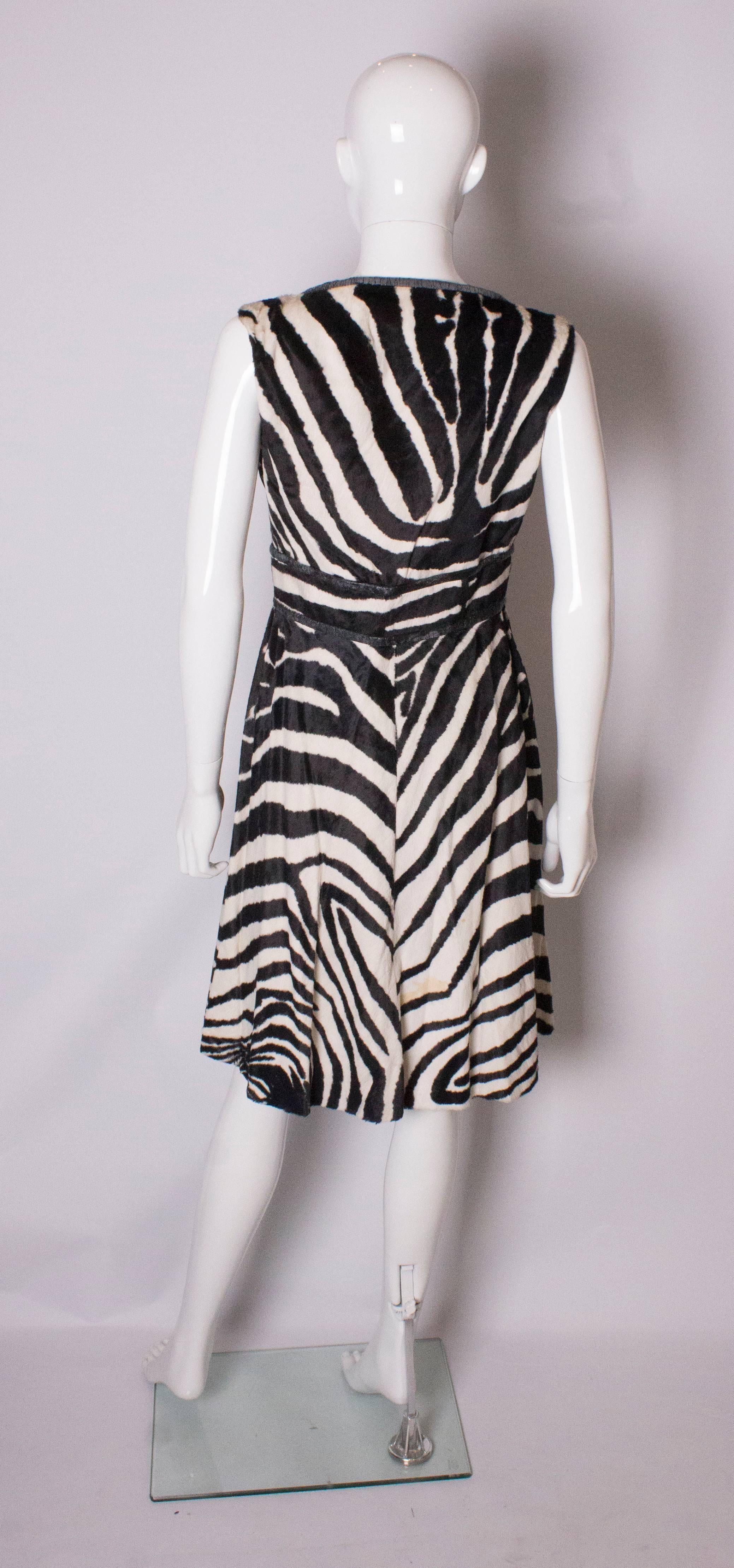 Women's Vintage Susan Small Animal Print Dress For Sale