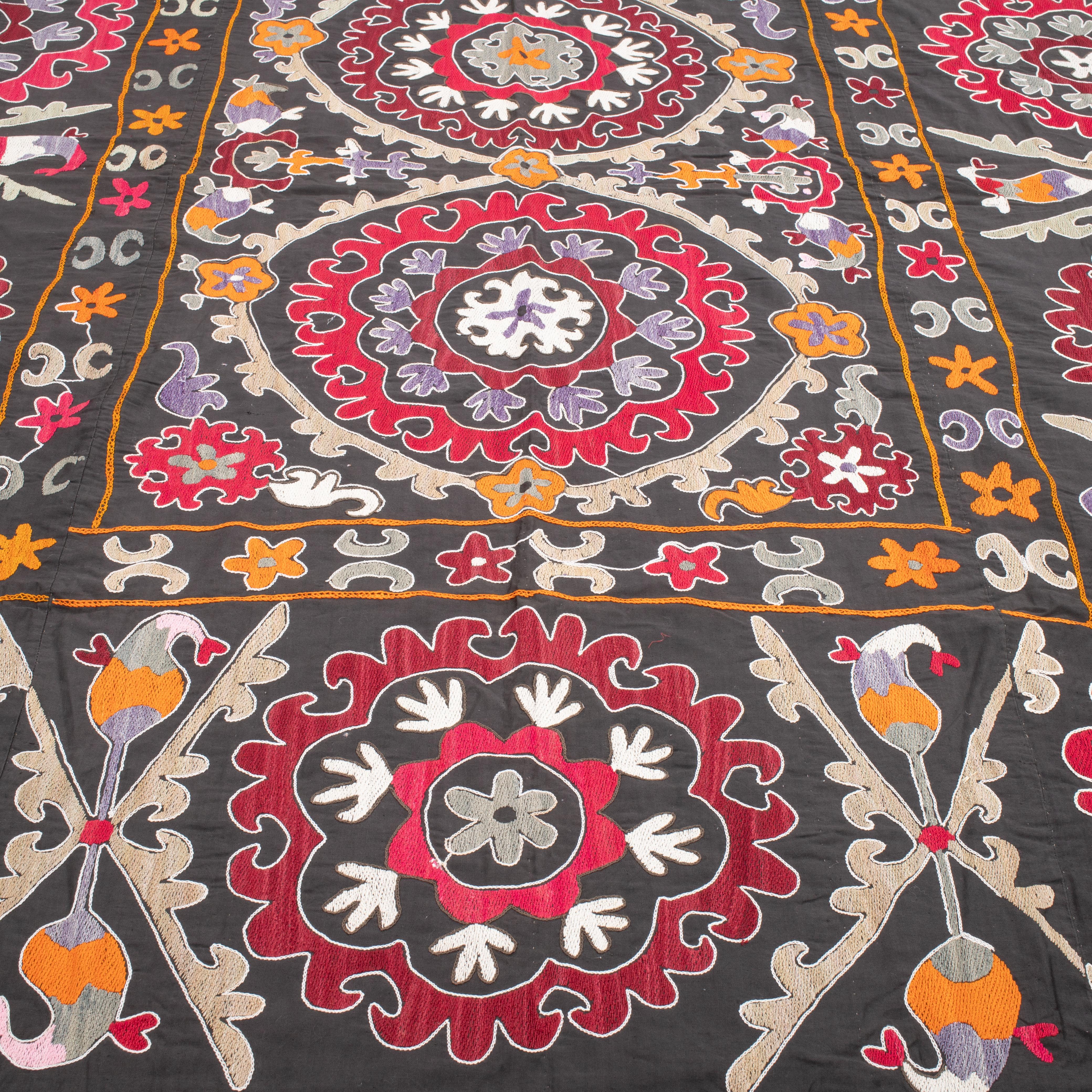 Vintage Suzani from , Uzbekistan For Sale 4