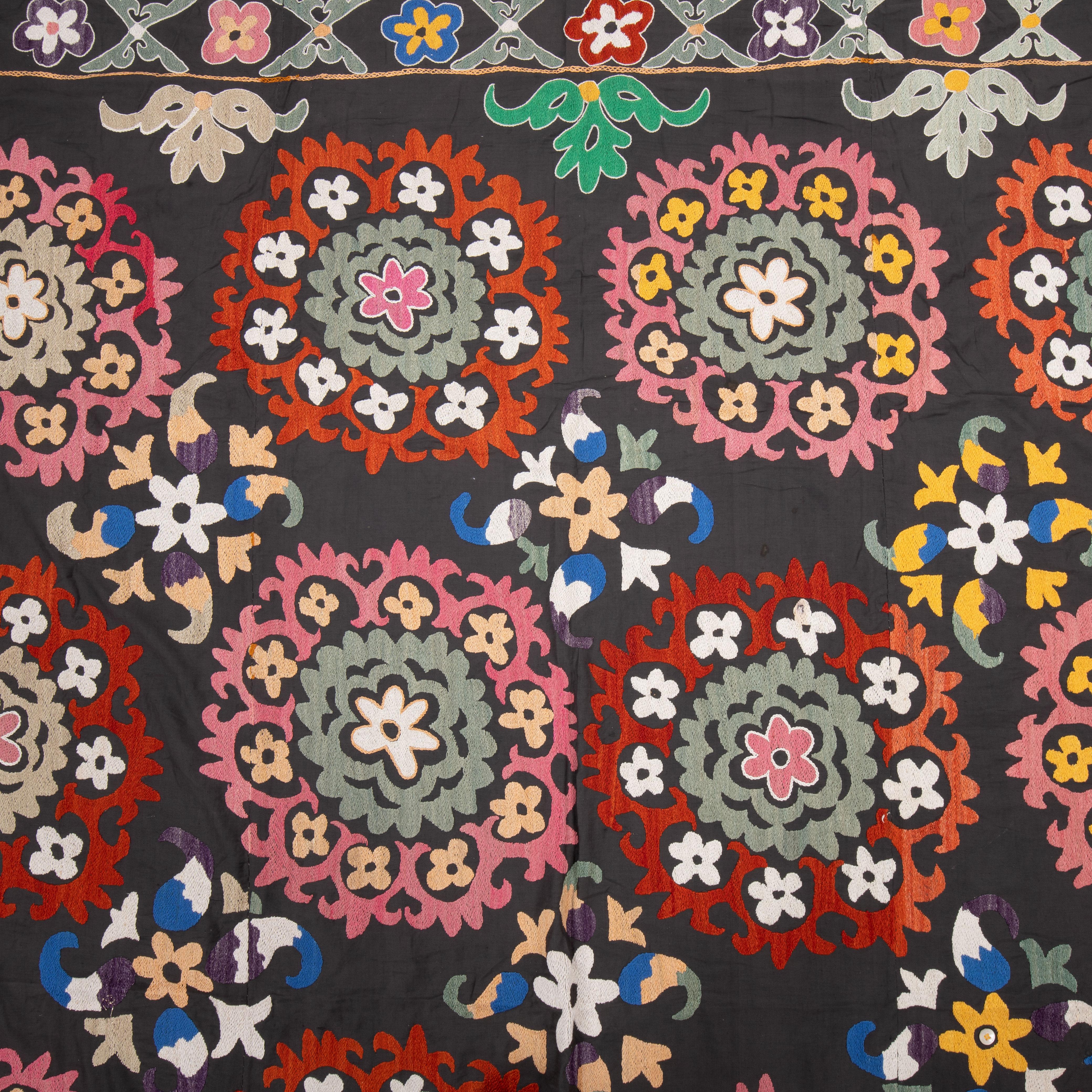 Vintage Suzani from , Uzbekistan For Sale 1