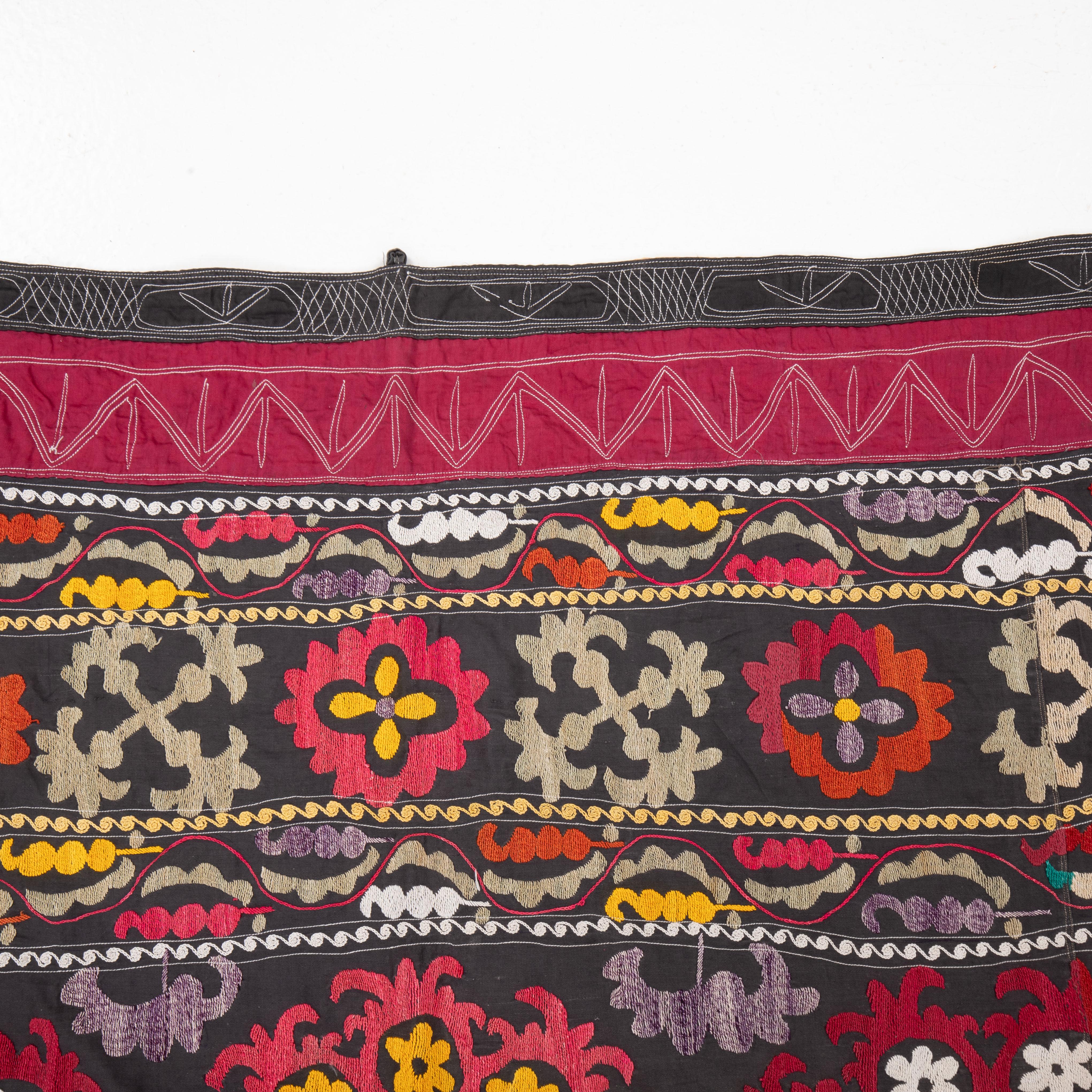 Suzani aus Usbekistan, Vintage im Angebot 2