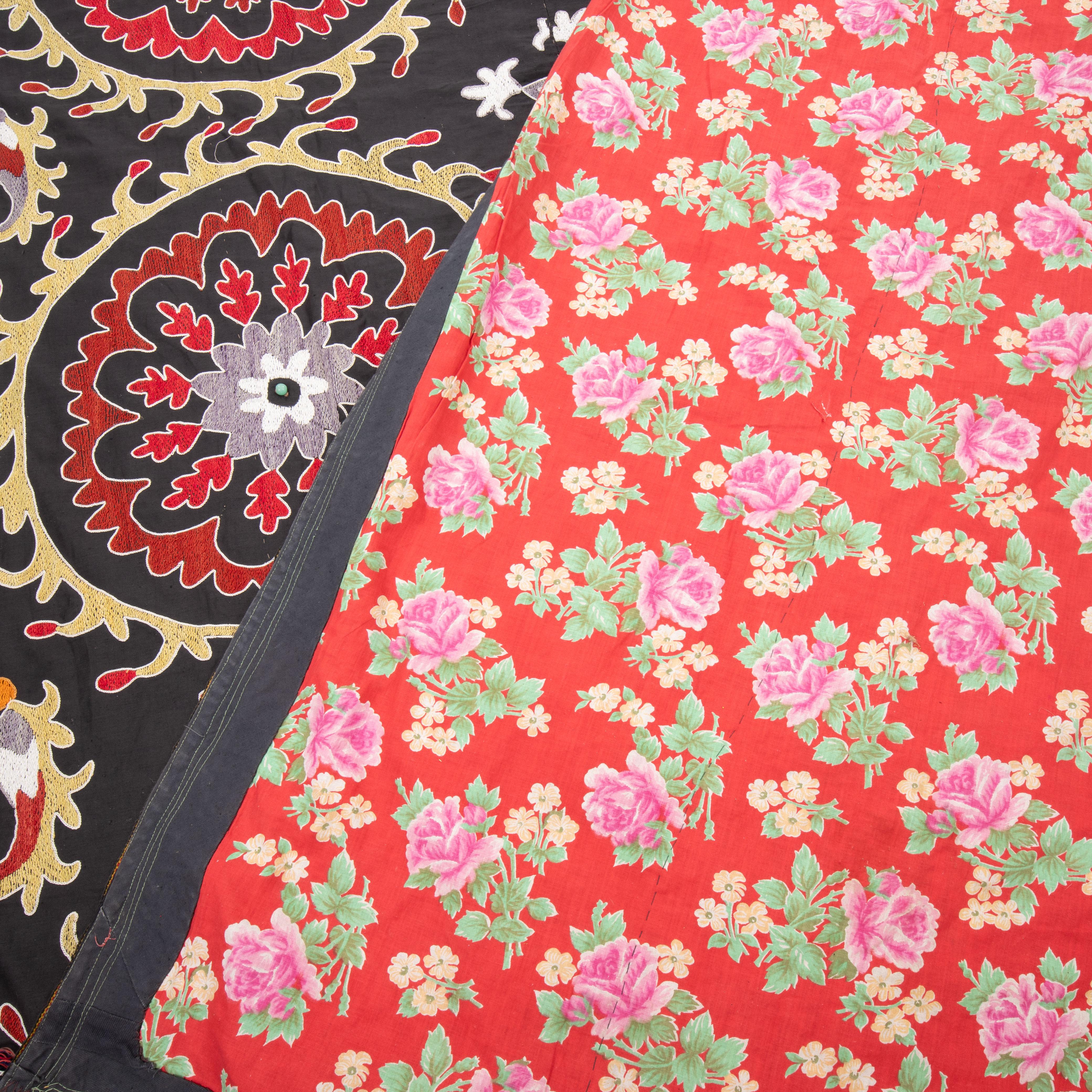 Suzani aus Usbekistan, Vintage im Angebot 2