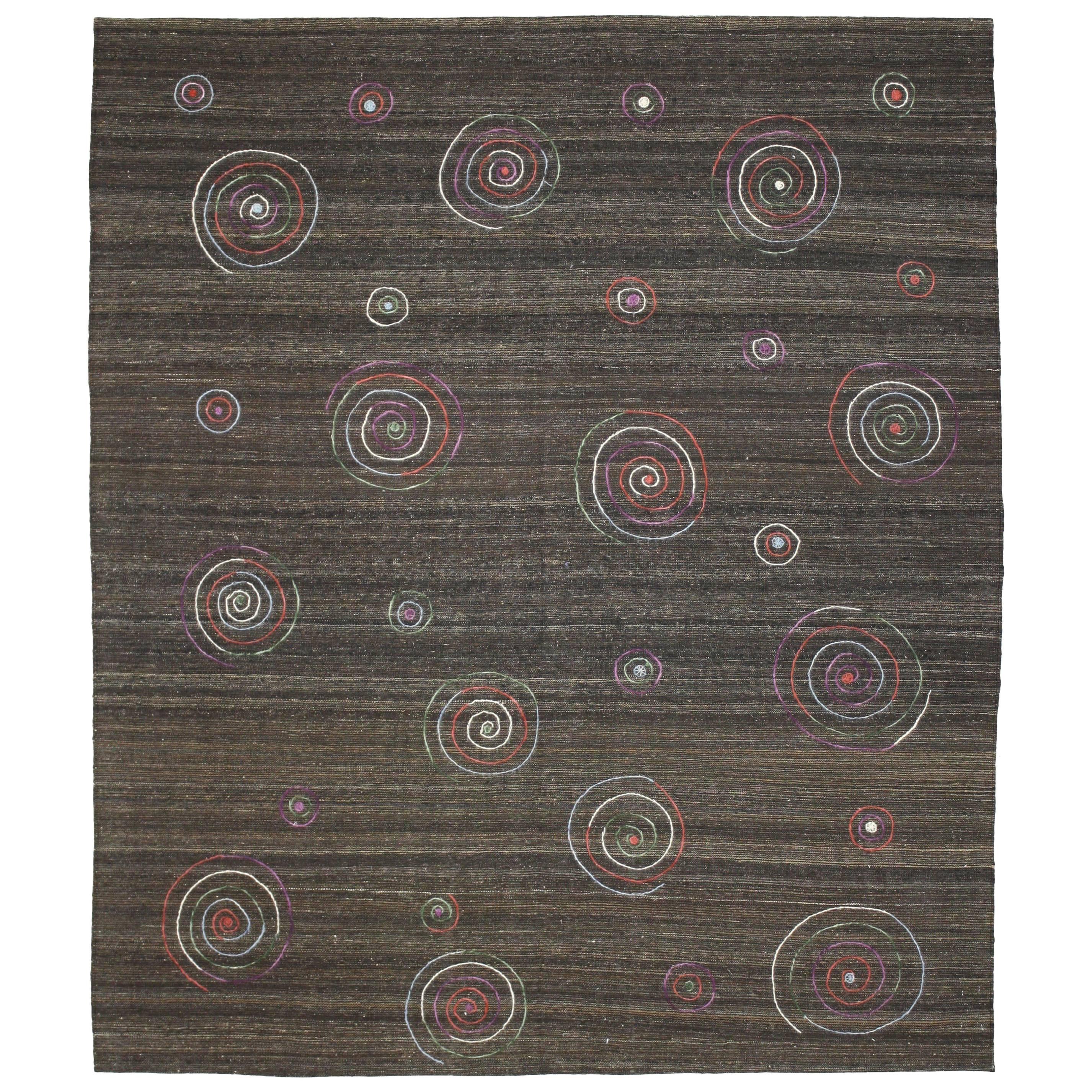 Suzani Vintage Vintage-Kelim-Teppich im böhmischen Stil mit Stickereien