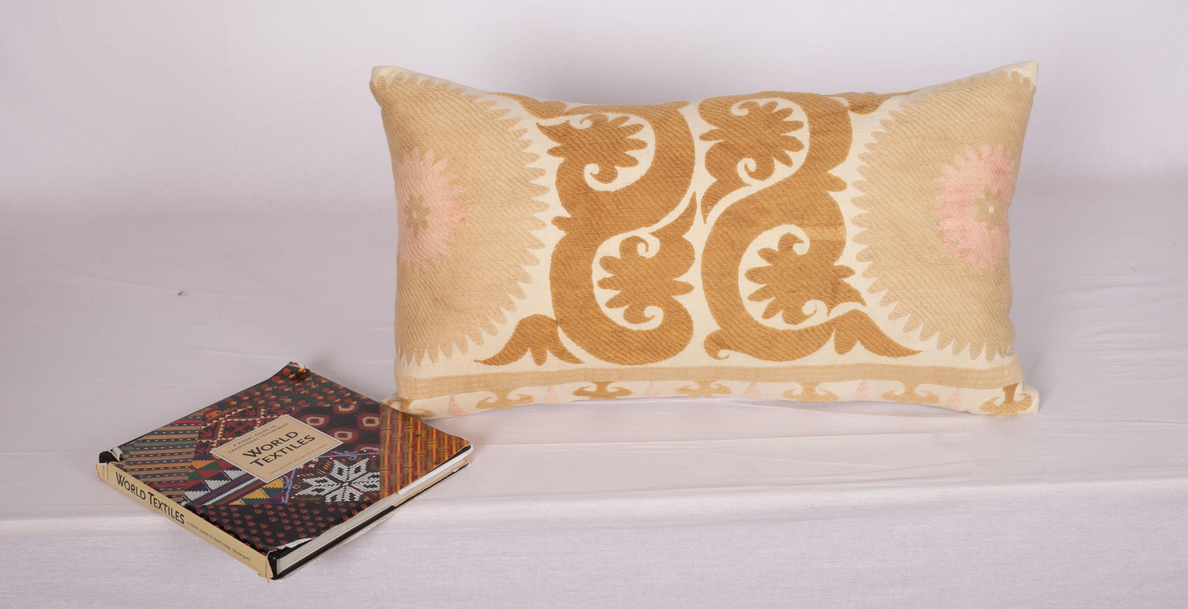Vintage Suzani Pillow Fashioned from a Mid-20th Century Samarkand Suzani In Good Condition In Istanbul, TR