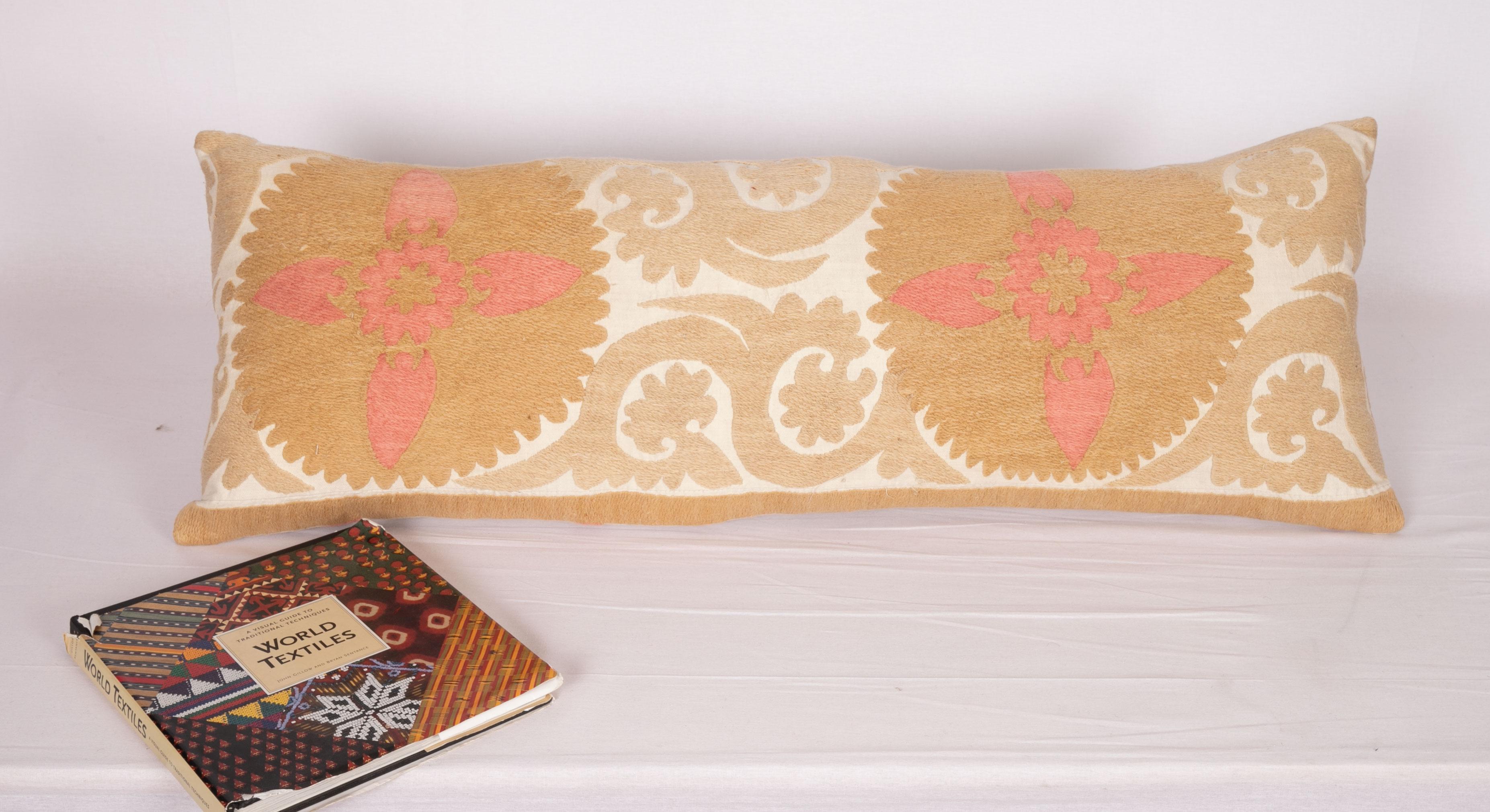 Vintage Suzani Pillow Fashioned from a Mid-20th Century Samarkand Suzani In Good Condition For Sale In Istanbul, TR