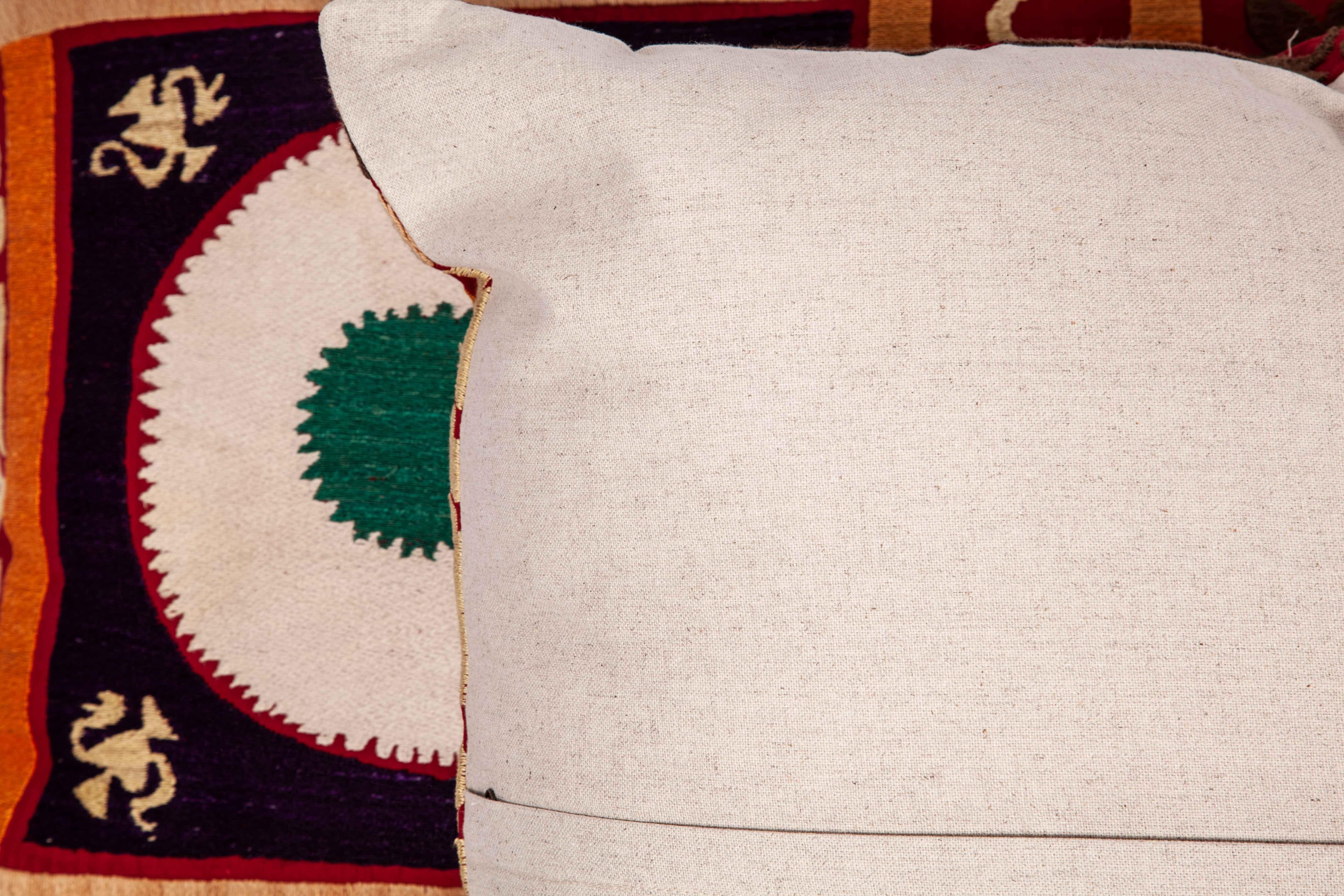 Vintage Suzani Pillow Cases, Cushion Covers, Mid-20th Century In Good Condition In Istanbul, TR