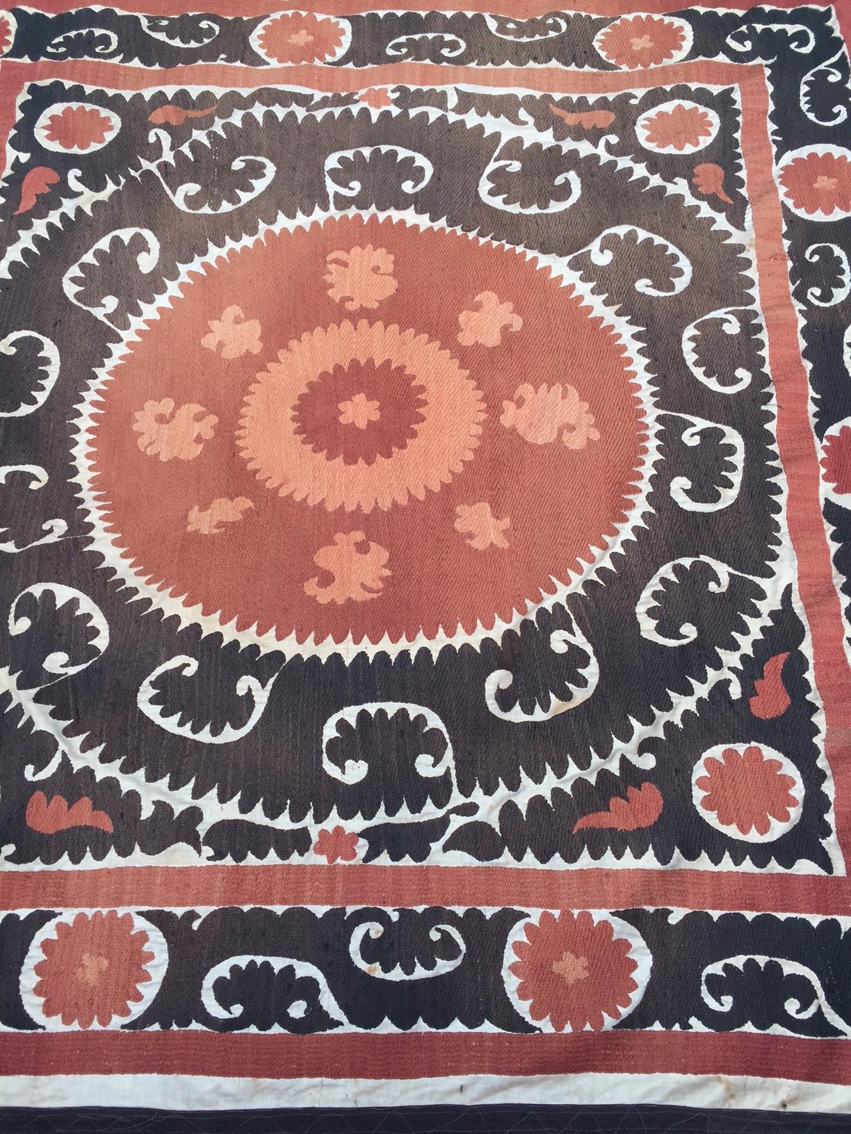 Vintage hand embroidered Suzani textile from the Samarkand region of Uzbekistan. Embroidered by hand cotton thread on cotton base fabric.