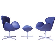 Vintage Swan Chair in Leather 
Aluminum by Arne Jacobsen