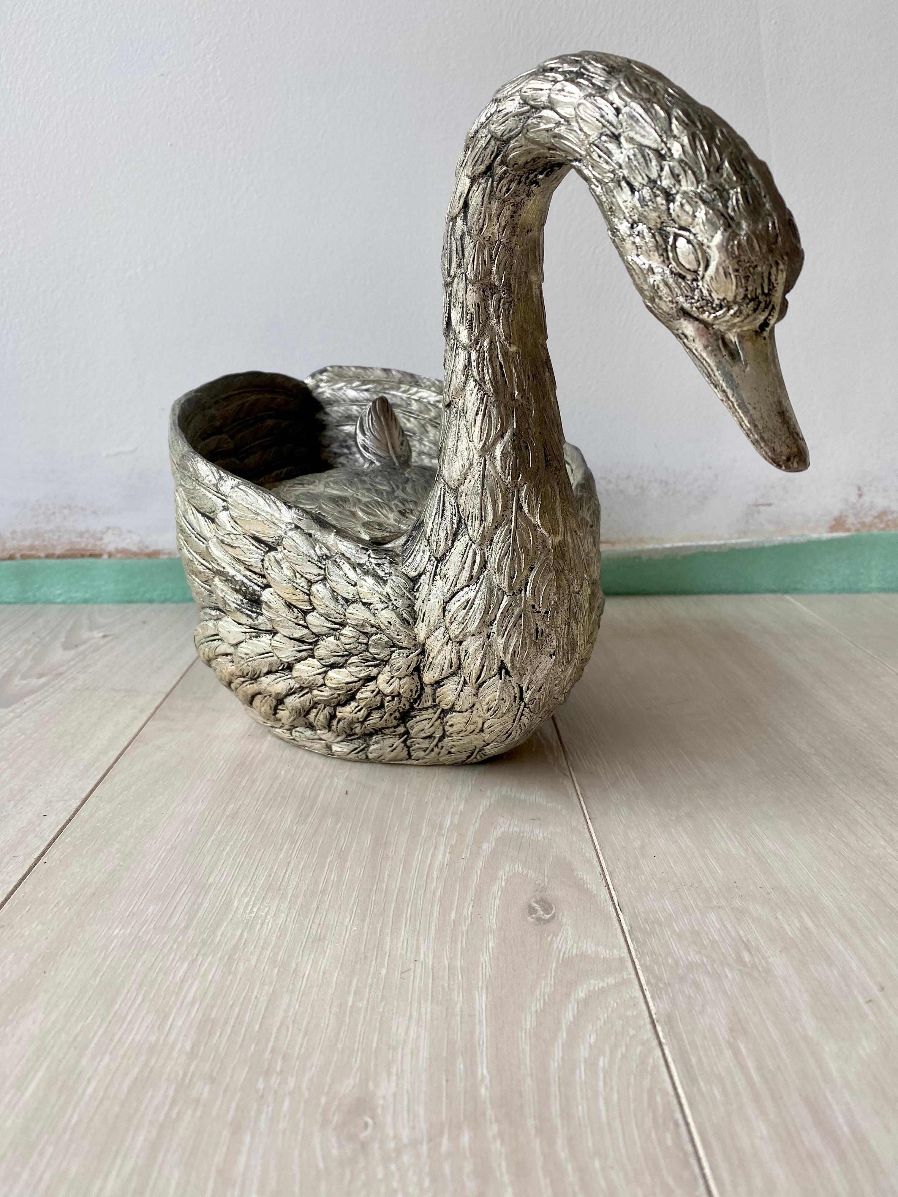 Vintage Swan Ice Bucket by Mauro Manetti In Good Condition For Sale In Crawley Down, GB