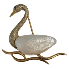 Vintage Swan Pearl Brooch in Yellow Gold