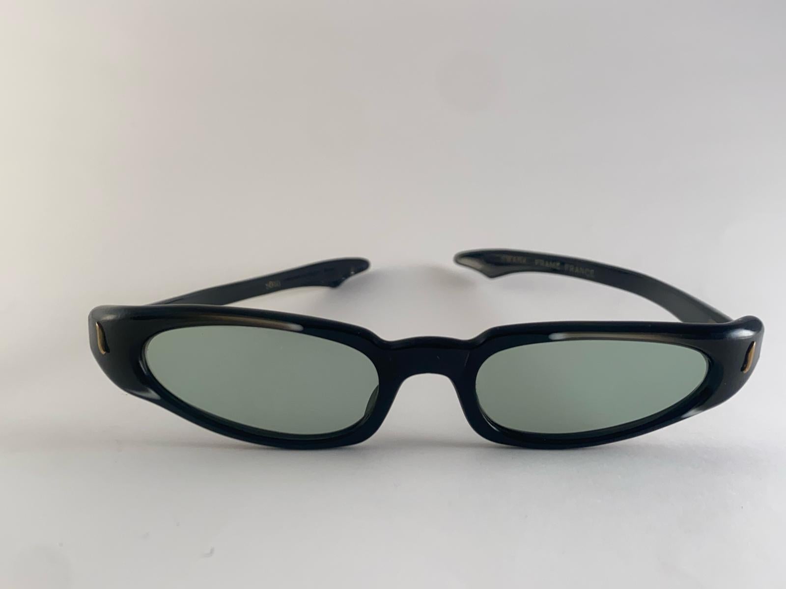 Noir Lunettes de soleil vintage Swank 1960's Cat Eye Black Made In France en vente