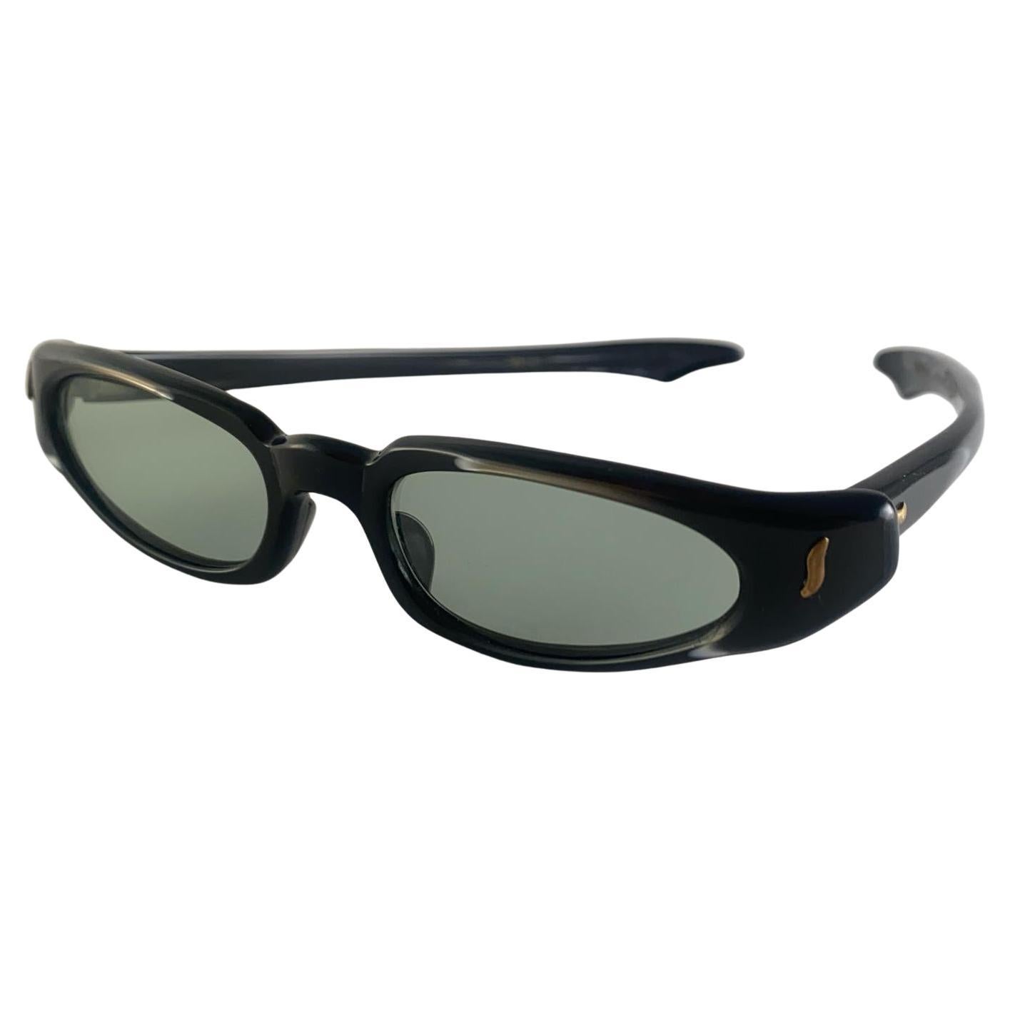 Lunettes de soleil vintage Swank 1960's Cat Eye Black Made In France en vente
