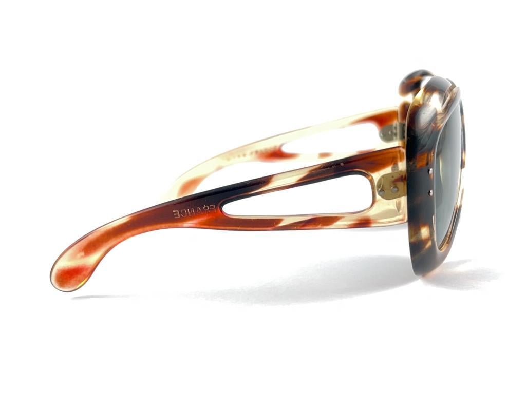 Women's or Men's Vintage Swank Marbled Oversized Translucent  1970'S Sunglasses Made In France For Sale