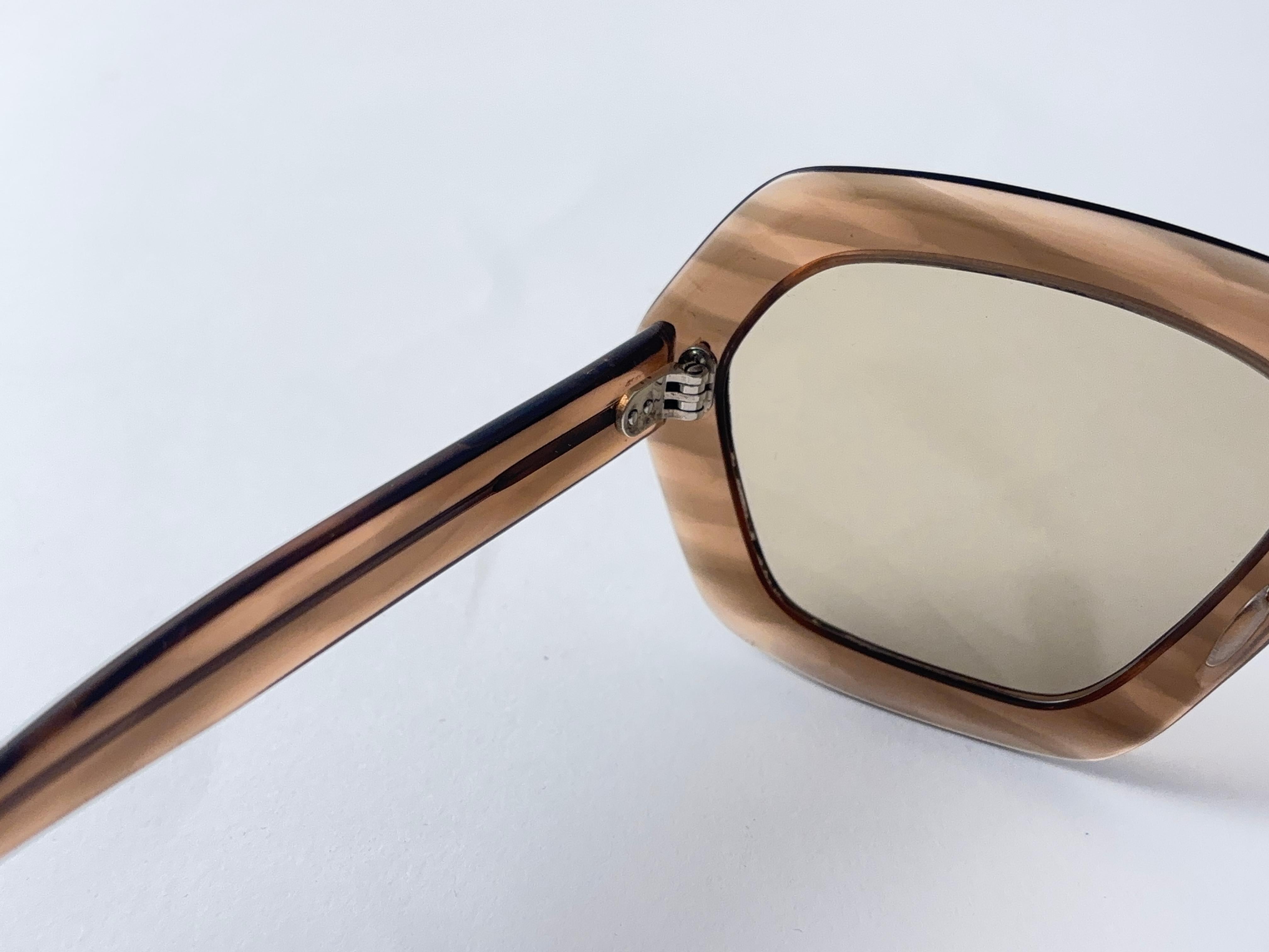 Vintage Swank Máscara Toffee Translúcida Años 70 Gafas de sol Made In France en Excelente estado para la venta en Baleares, Baleares