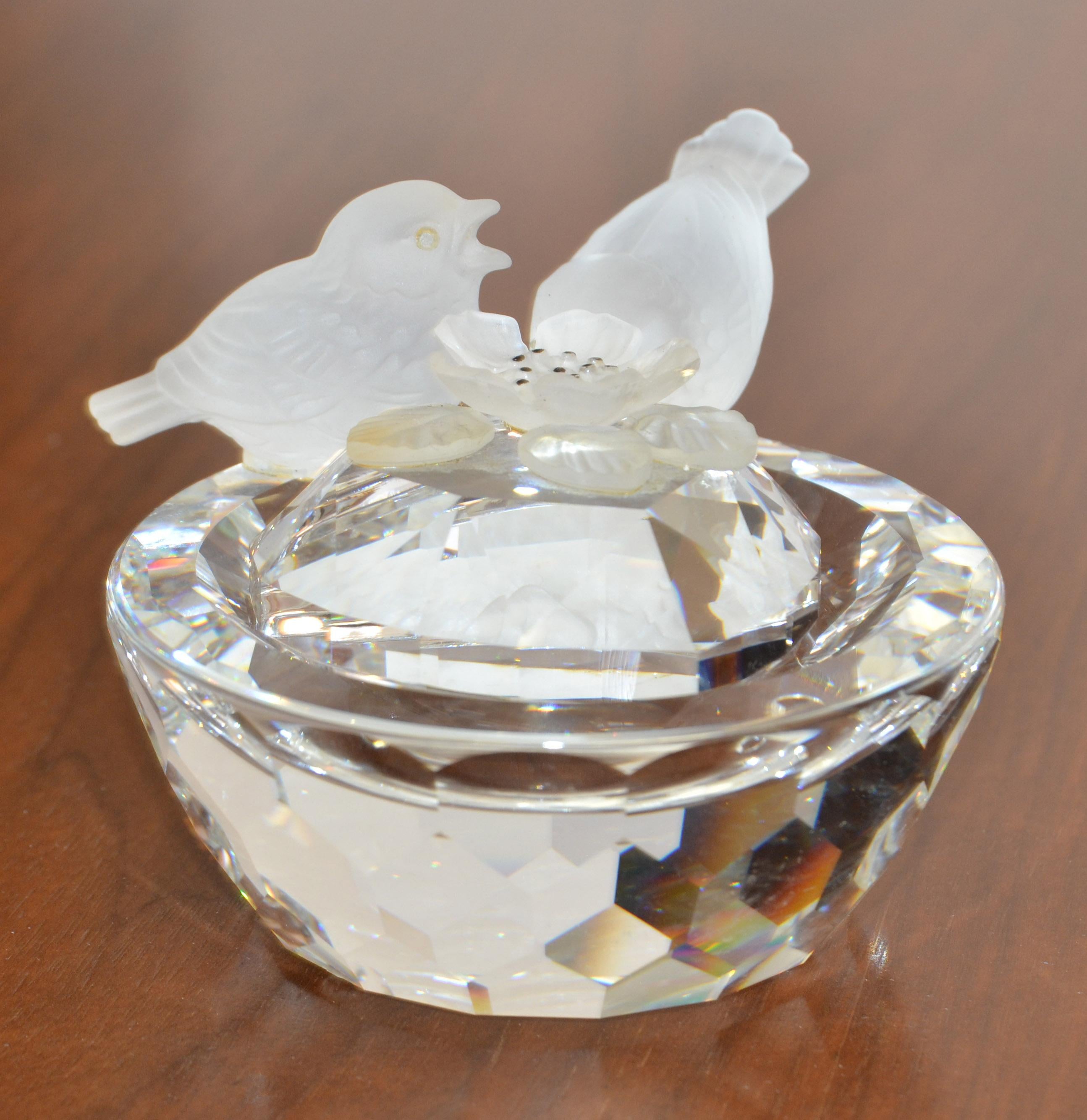 Vintage Swarovski Crystal Faceted Round Two Birds Bath Bowl Heart Lid Figurines For Sale 2