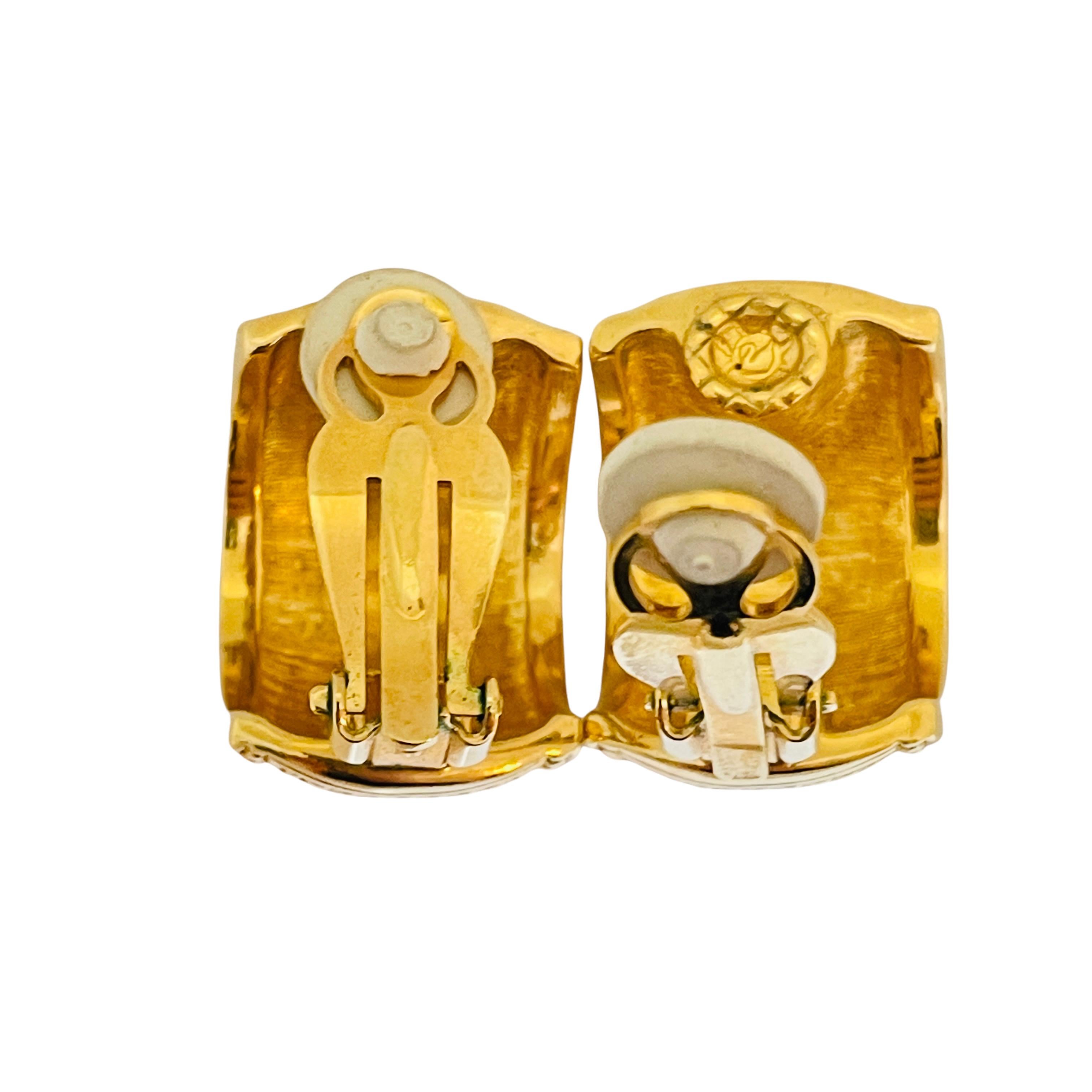 Women's Vintage SWAROVSKI gold crystal enamel Etruscan designer runway clip on earrings For Sale