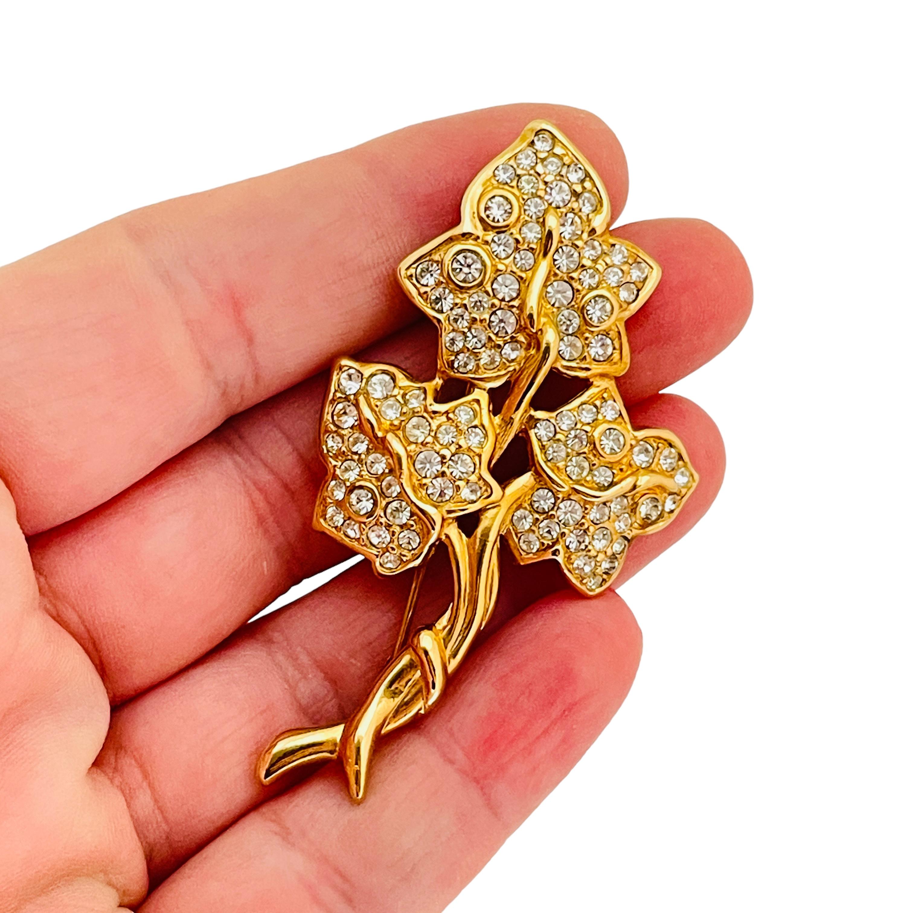 Vintage SWAROVSKI gold crystal flower brooch  In Excellent Condition For Sale In Palos Hills, IL