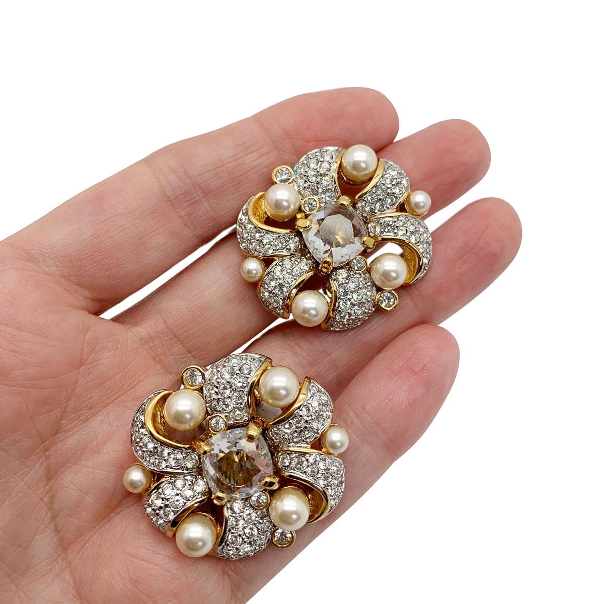vintage Swarovski pearl & crystal swirl earrings 1980s In Good Condition For Sale In Wilmslow, GB