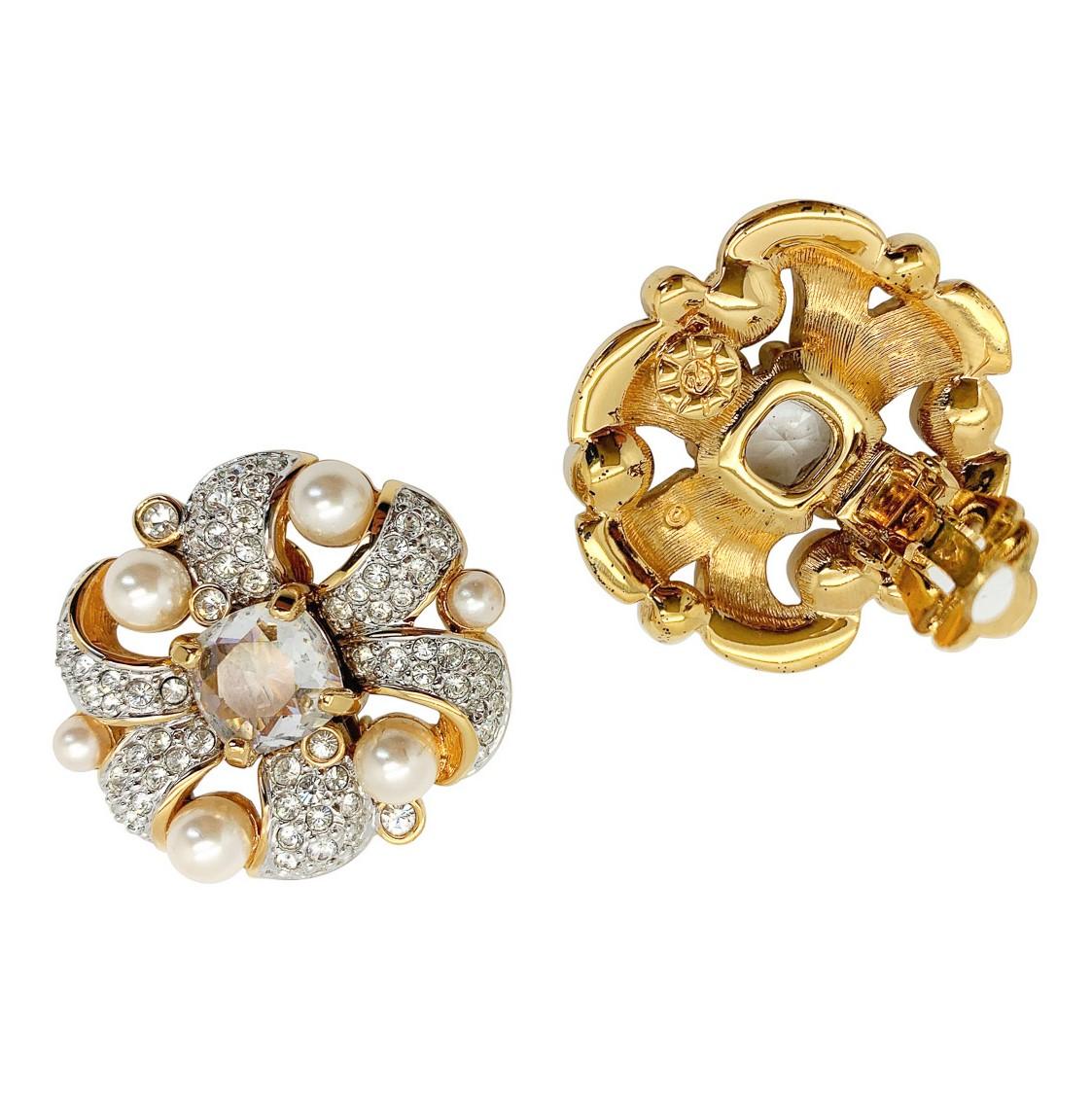 Women's or Men's vintage Swarovski pearl & crystal swirl earrings 1980s For Sale