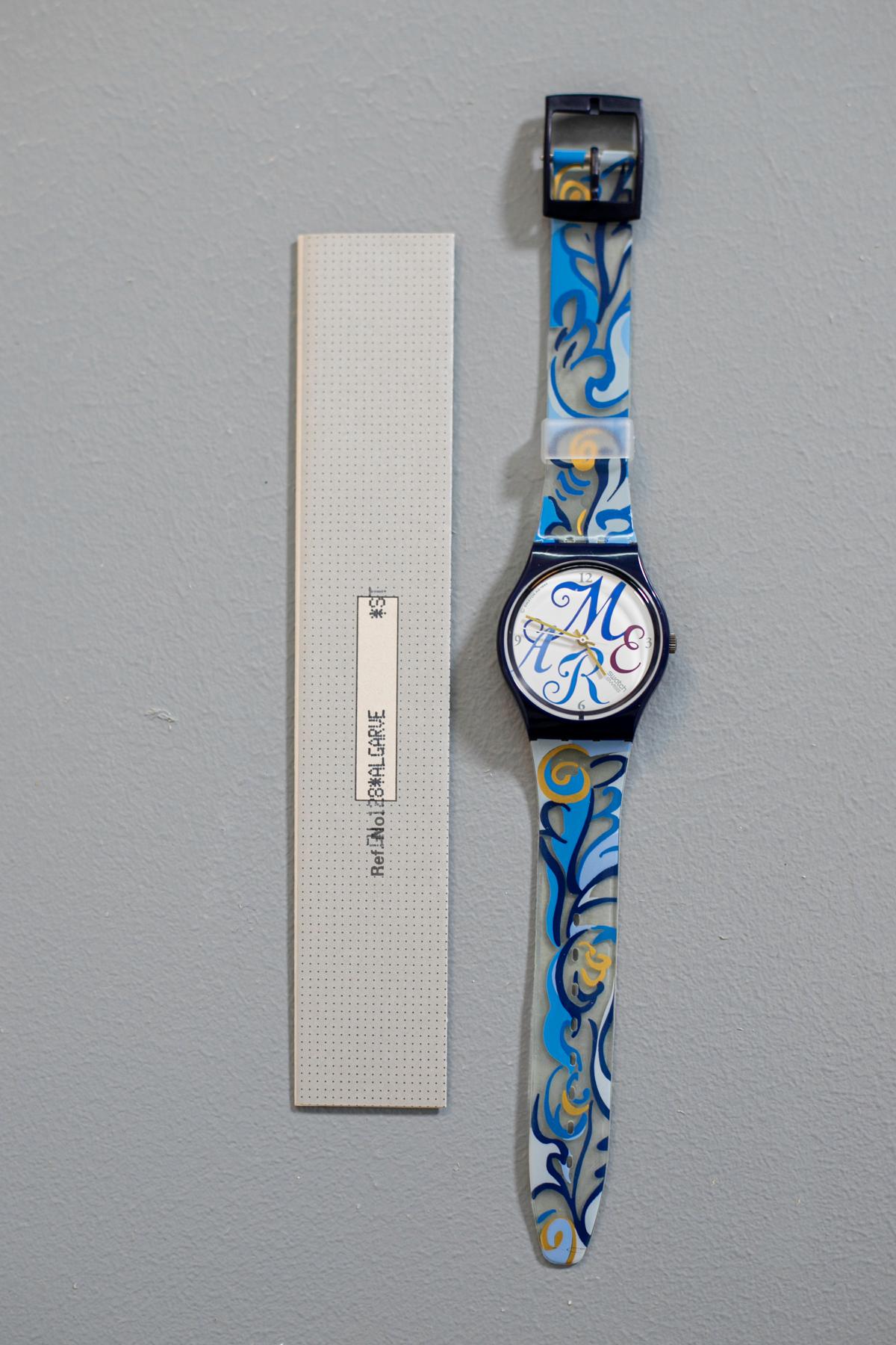 Beautiful vintage Swatch from the 1993 collection. Dedicated to all lovers of the ocean in fact, as its name Algarve suggests, along the strap you can see the waves moved by the impetuous wind. If you have fallen in love with this fantastic place in