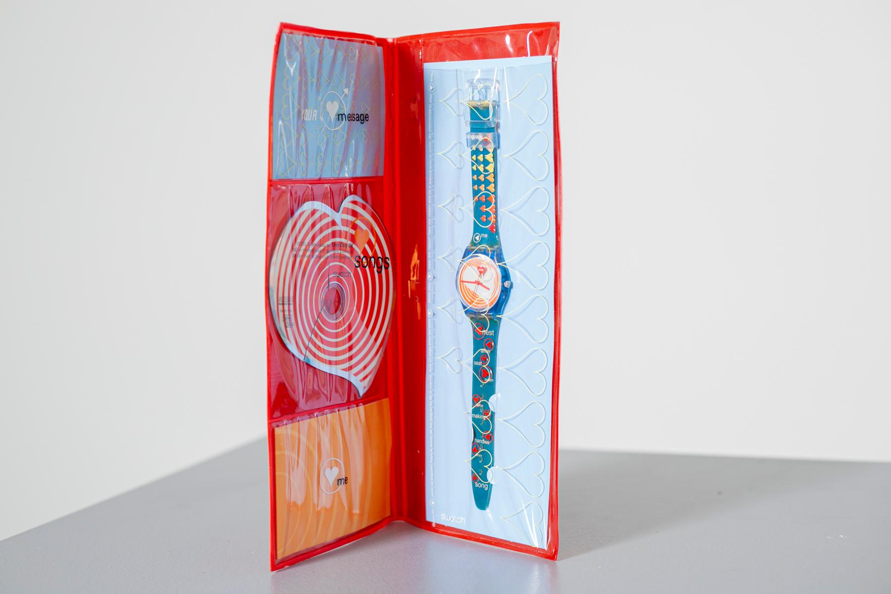 Vintage Swatch Valentine's Day Special 2000 HEARTBEAT GN187 In Good Condition For Sale In Milano, IT