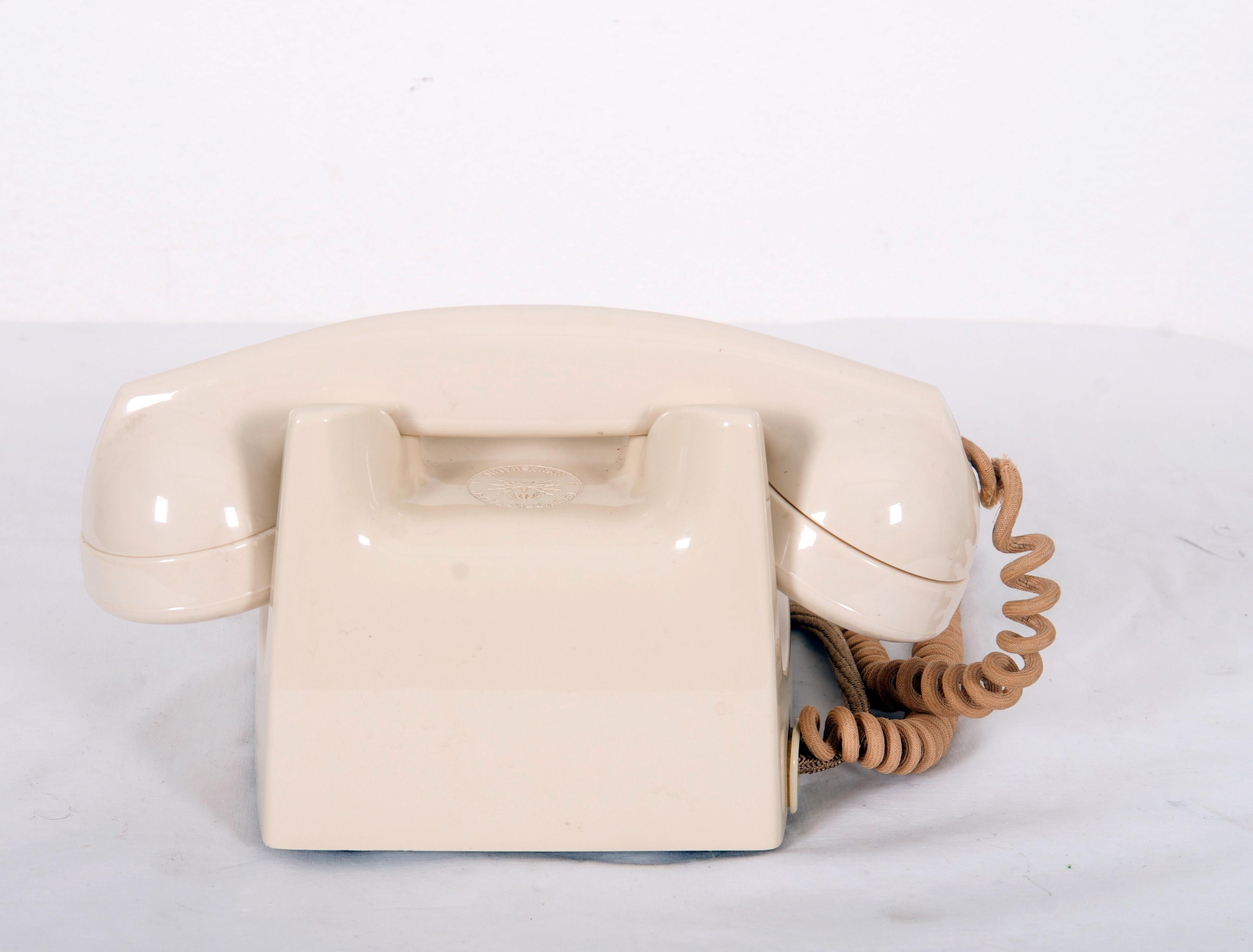Schwedischer Beigefarbener Bakelit-Tisch Phone, Vintage im Angebot 1