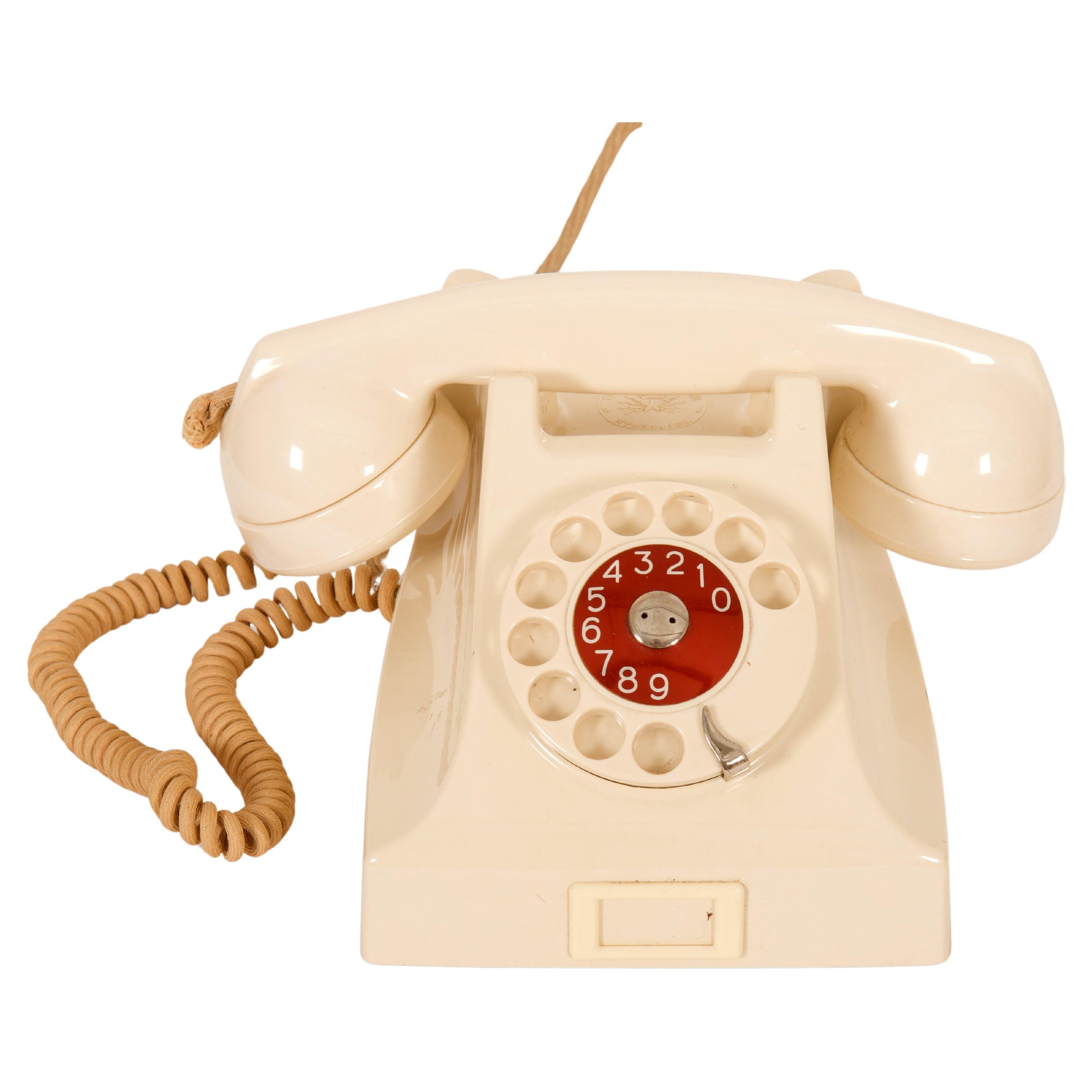 Phone suédois vintage de table en bakélite beige