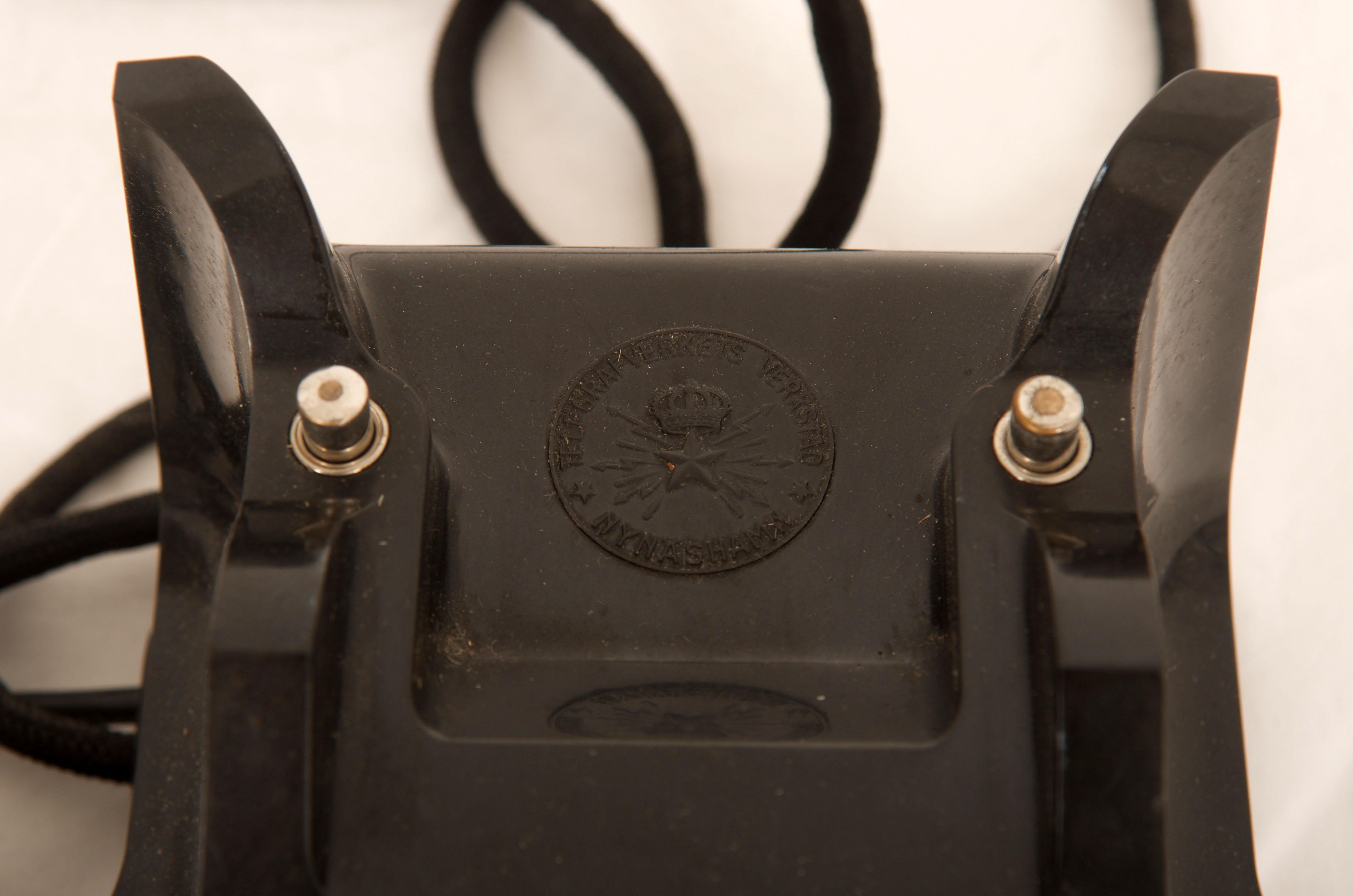 Vintage Swedish Black Bakelite Table Phone For Sale 2
