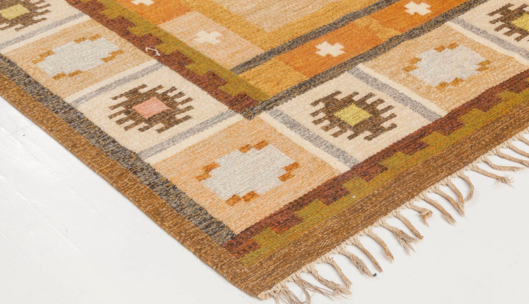 Vintage Swedish Flat-Weave Rug by Ingegerd Silow In Good Condition For Sale In New York, NY