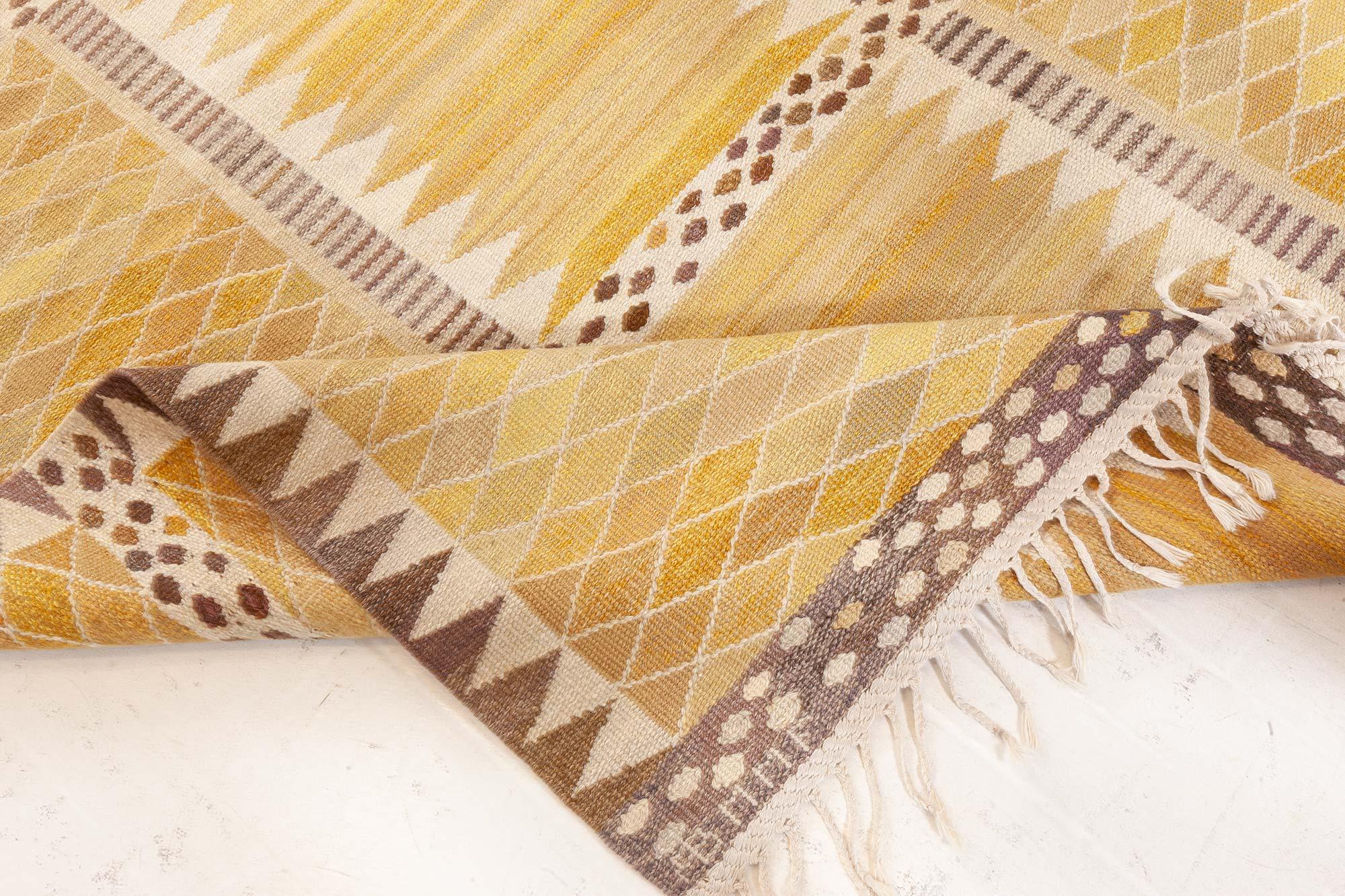 Vintage Swedish Flat Weave Rug by Marianne Richter (Josefina Gul) Ab Mmf Mr In Good Condition In New York, NY