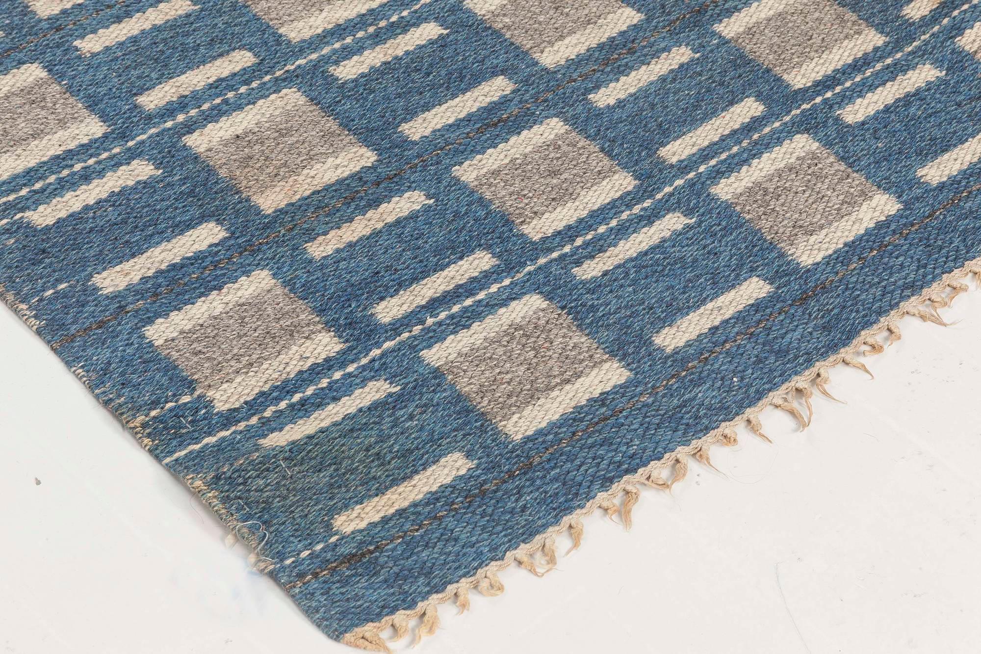 Vintage Swedish Flat-Weave Rug In Good Condition In New York, NY