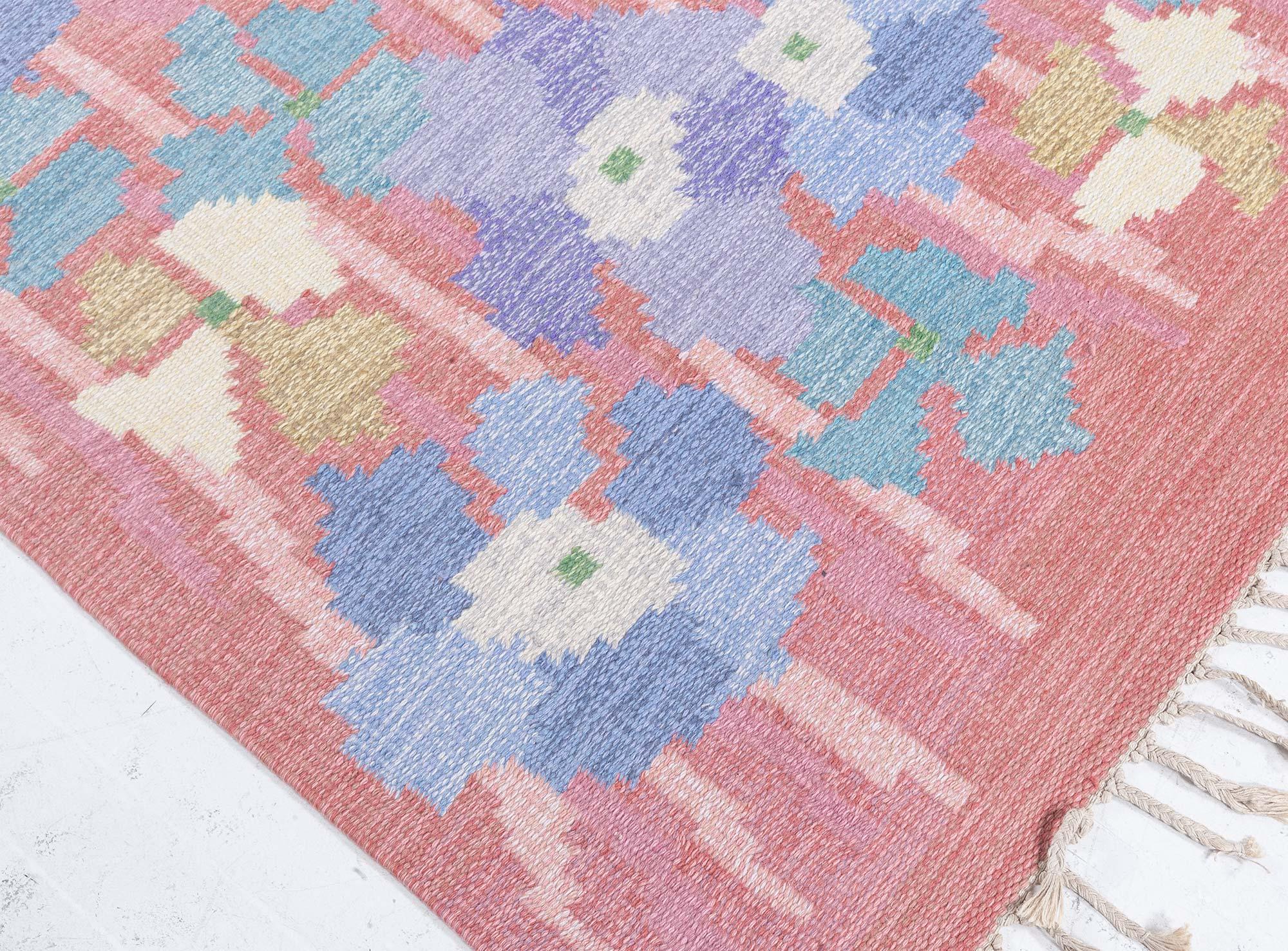 Alfombra sueca vintage de tejido plano con diseño floral en Bueno estado para la venta en New York, NY