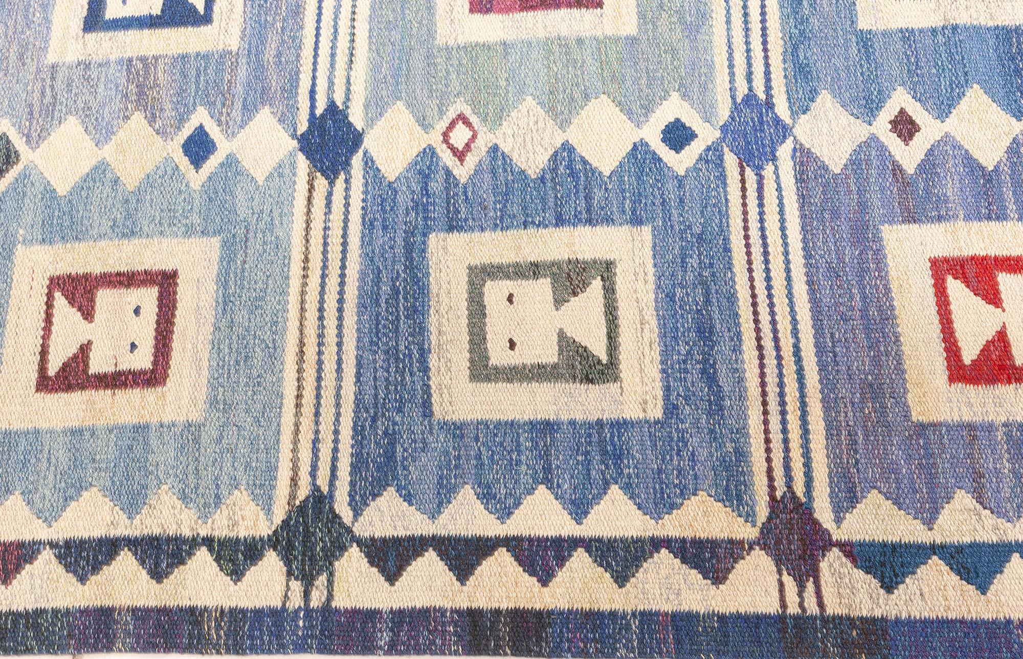 Schwedischer Flachgewebe-Teppich „The Girls in the Window“, entworfen von Edna Martin
Größe: 5'1