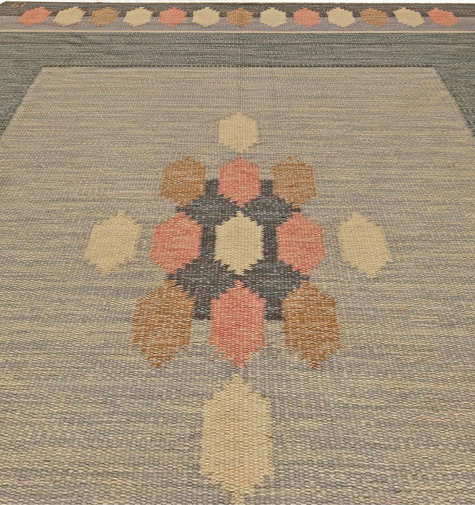 High-quality Vintage Swedish Flat-Weave Wool Rug Signed by Ingegerd Silow In Good Condition In New York, NY