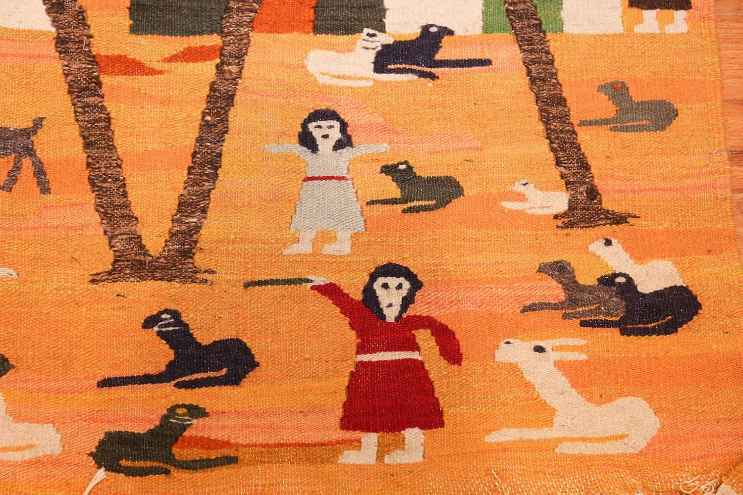 Schwedischer Volkskunst-Wandteppich im Vintage-Stil. 4 ft 2 in x 6 ft 7 in (Handgewebt) im Angebot