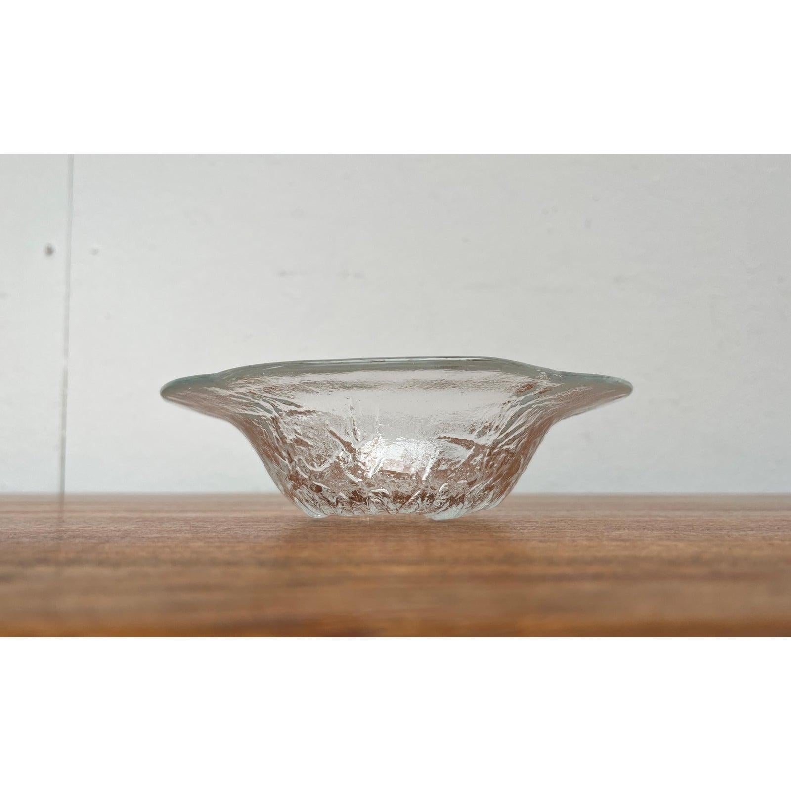 Schwedische Glasschale von Ann Wärff für Kosta Boda, 1970er Jahre im Angebot 4