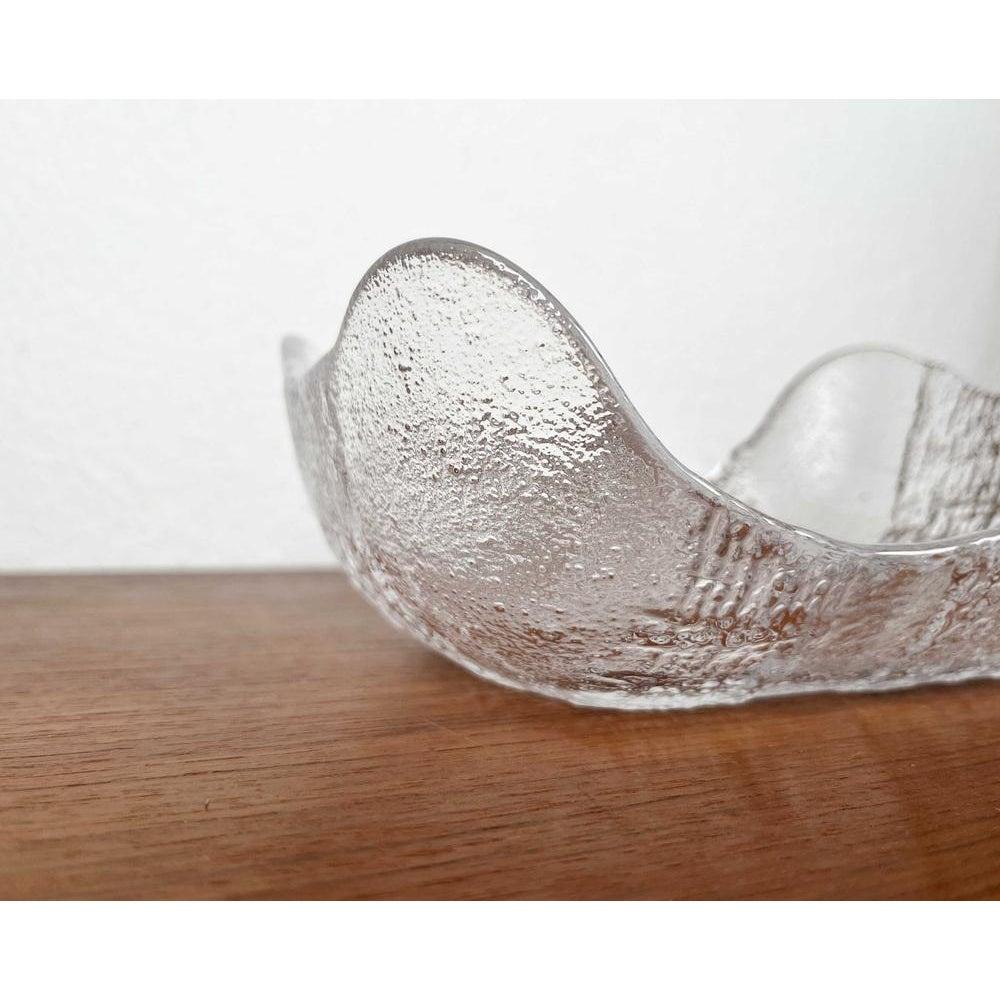 Schwedische Glasschale von Christer Sjögren für Lindshammar Glasbruk, 1970er Jahre im Angebot 1