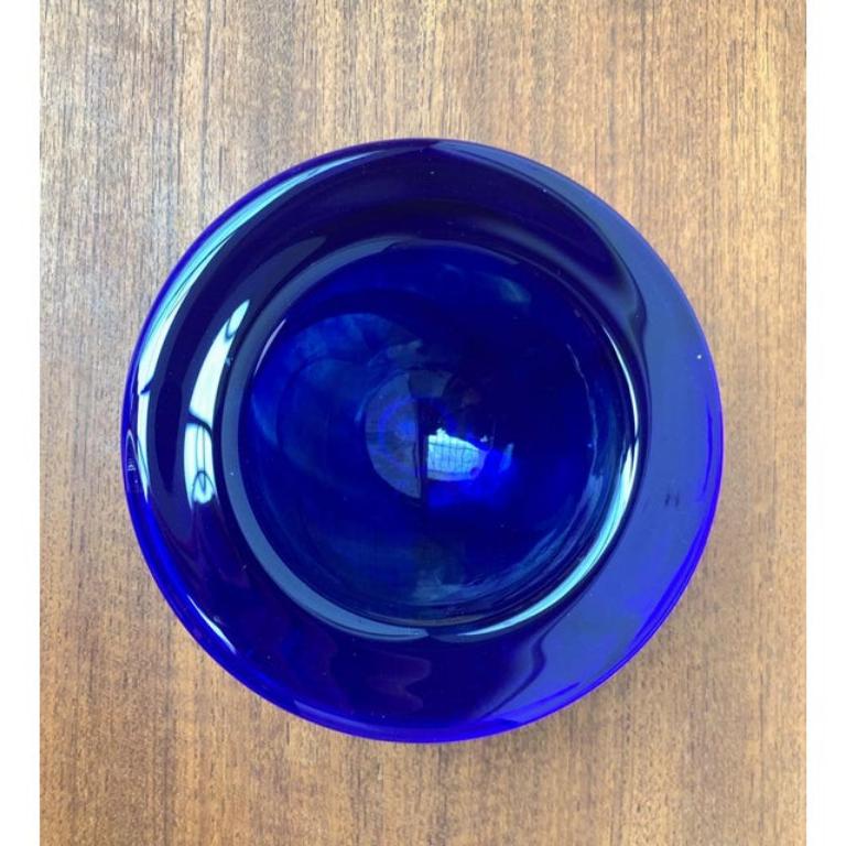 Suédois Bol en verre suédois de Kosta Boda, 1970 en vente