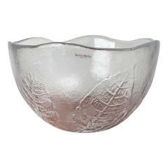 Schwedische Vintage-Glasschale mit Blumendekor von Ann Wärff für Kosta Boda, 1970er Jahre