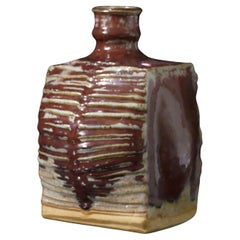 Schwedische Vase mit ochsenblutfarbener Glasur von Gösta Grähs und Kerstin Hörnlund 