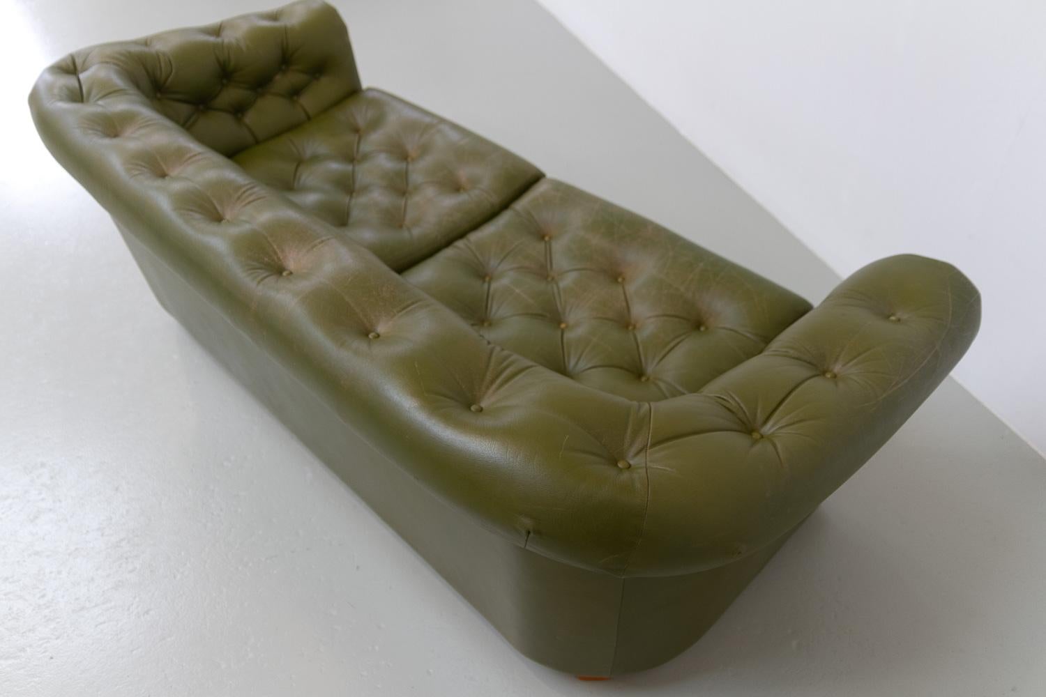 Sofa Chesterfield suédois vintage en cuir vert, années 1970 en vente 7