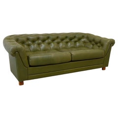 Divano Chesterfield in pelle verde svedese vintage, anni '70.
