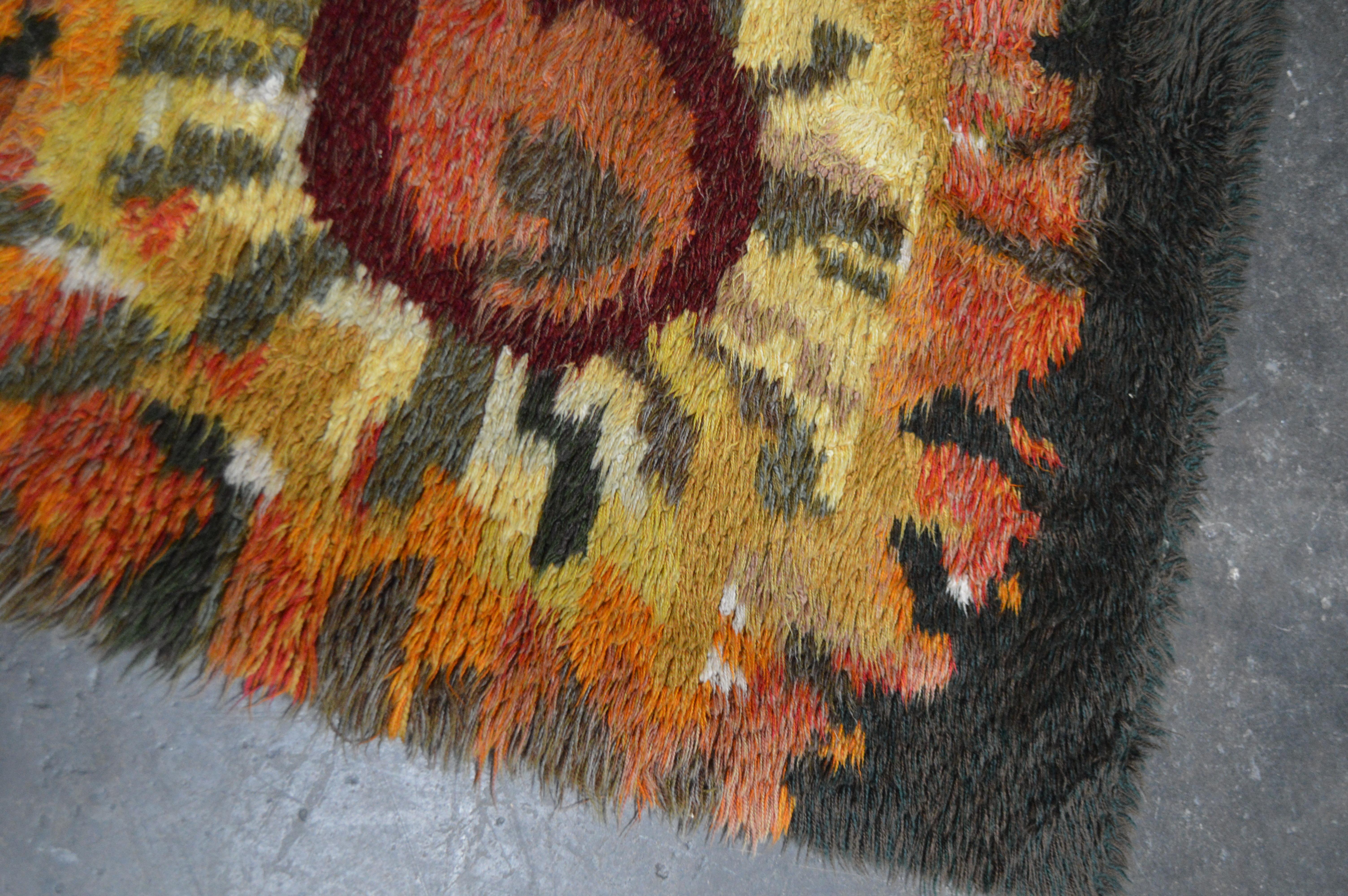 Schwedischer handgefertigter Sonnenblumen Rya Shag Teppich, Vintage im Angebot 1