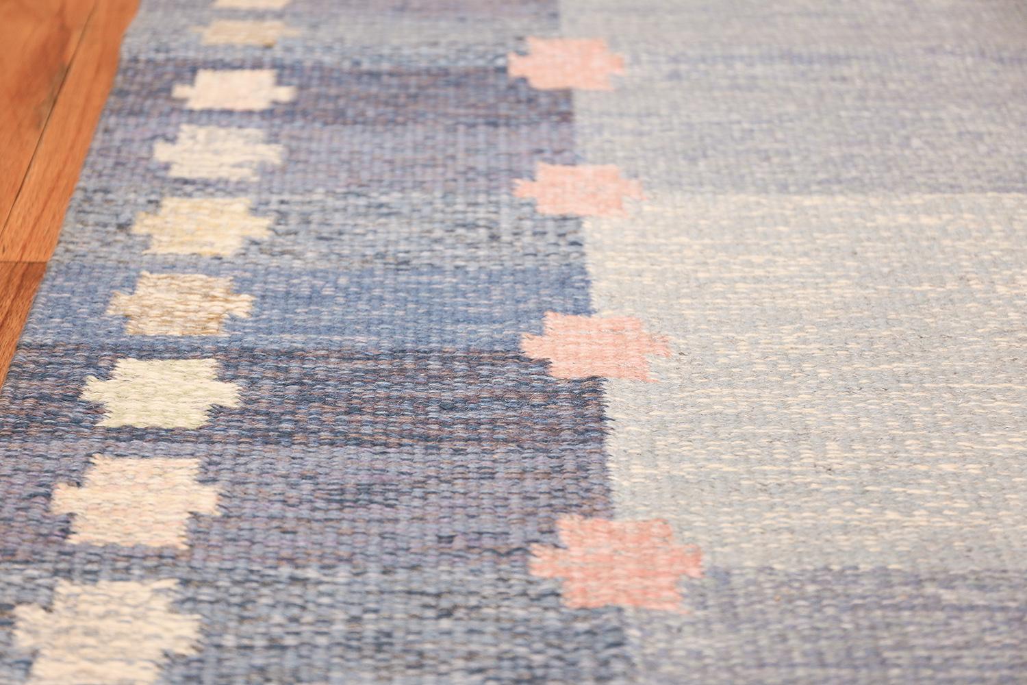 Vintage Swedish Kilim by Anna-Joanna Angstrom. Size: 5 ft 6 in x 7 ft 9 in In Excellent Condition In New York, NY