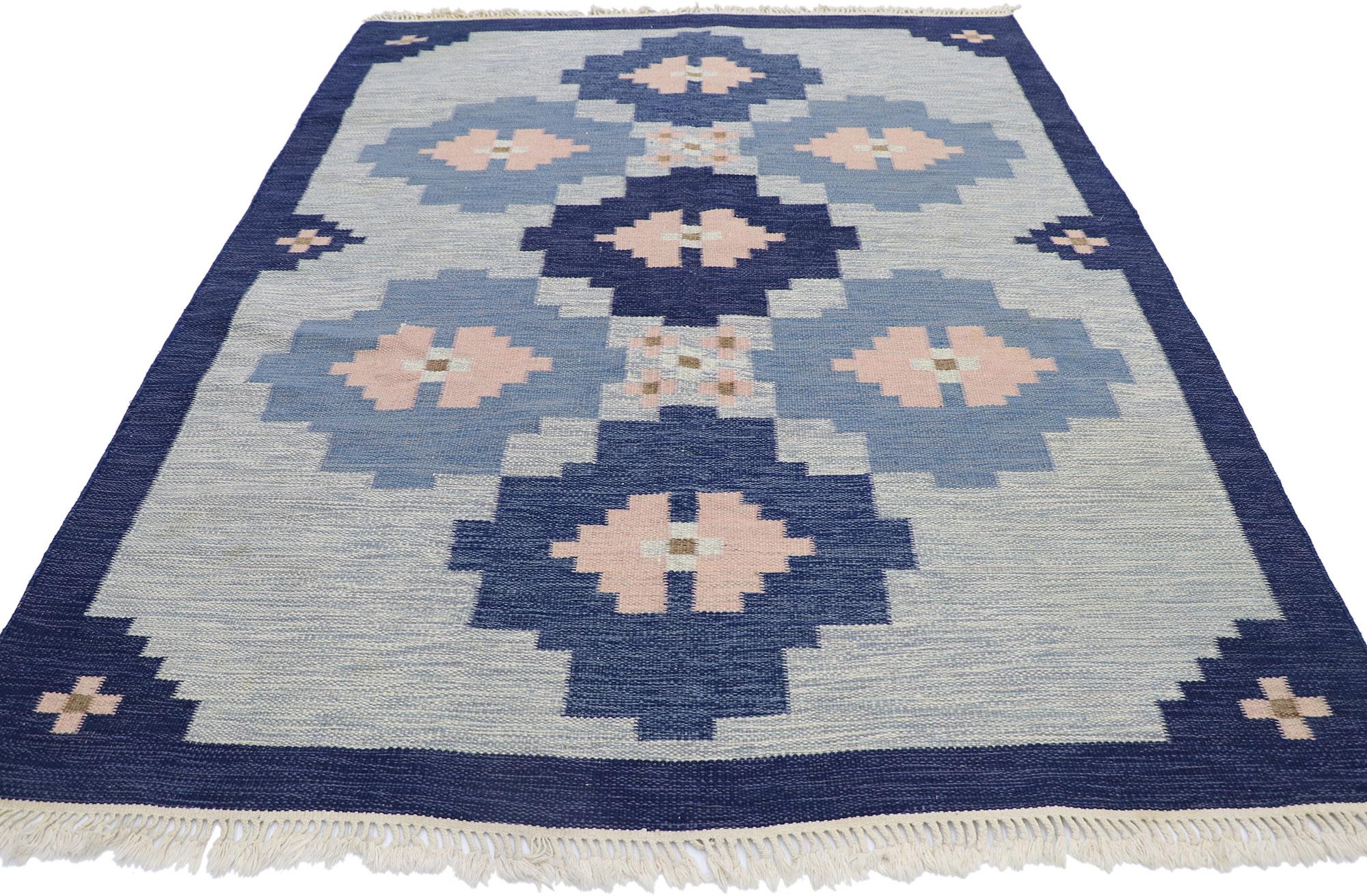 Hand-Woven Vintage Swedish Kilim Rollakan Rug with Scandinavian Modern Style For Sale