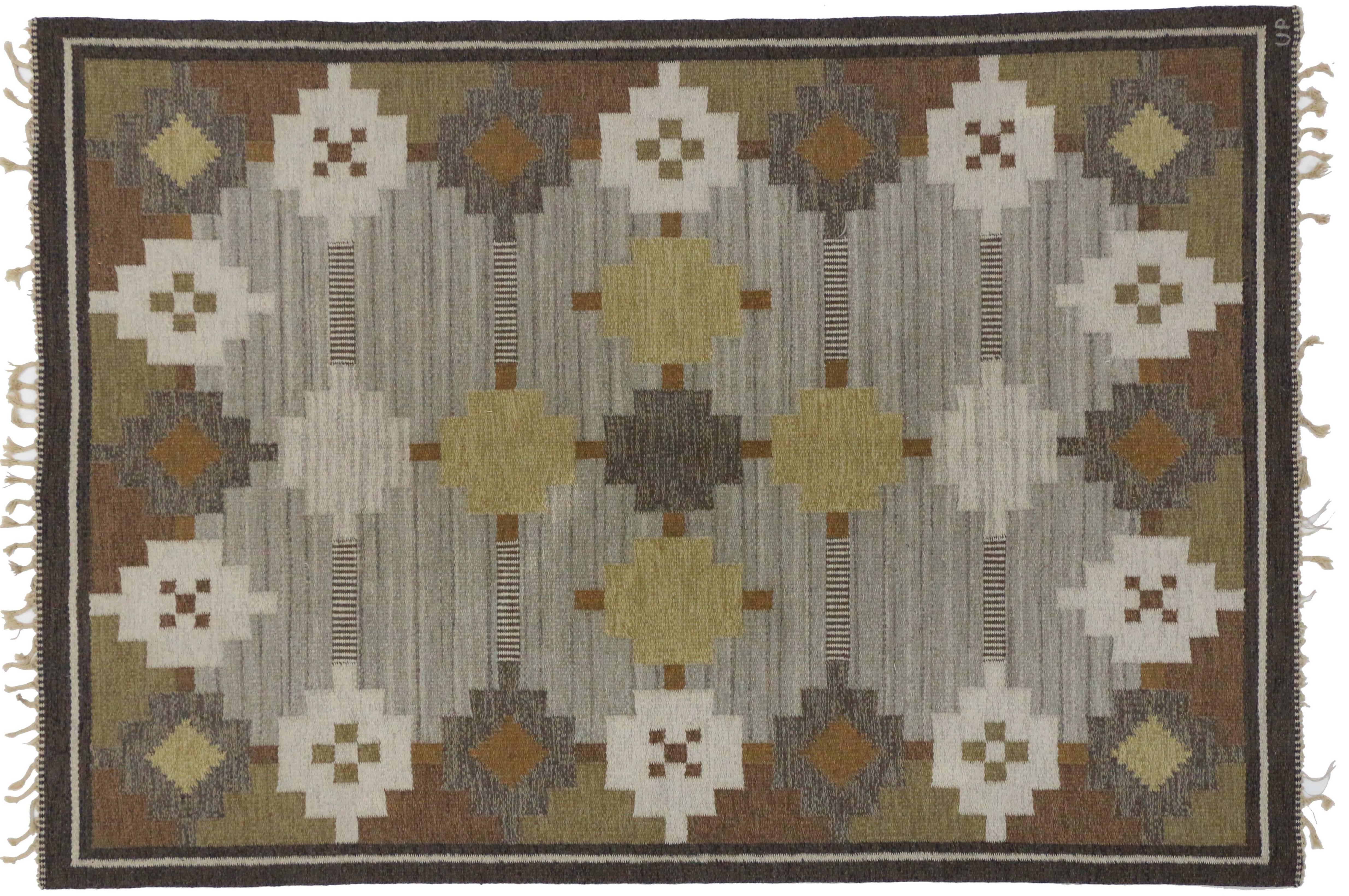 Vintage Swedish Kilim Rug with Scandinavian Modern Style In Good Condition In Dallas, TX