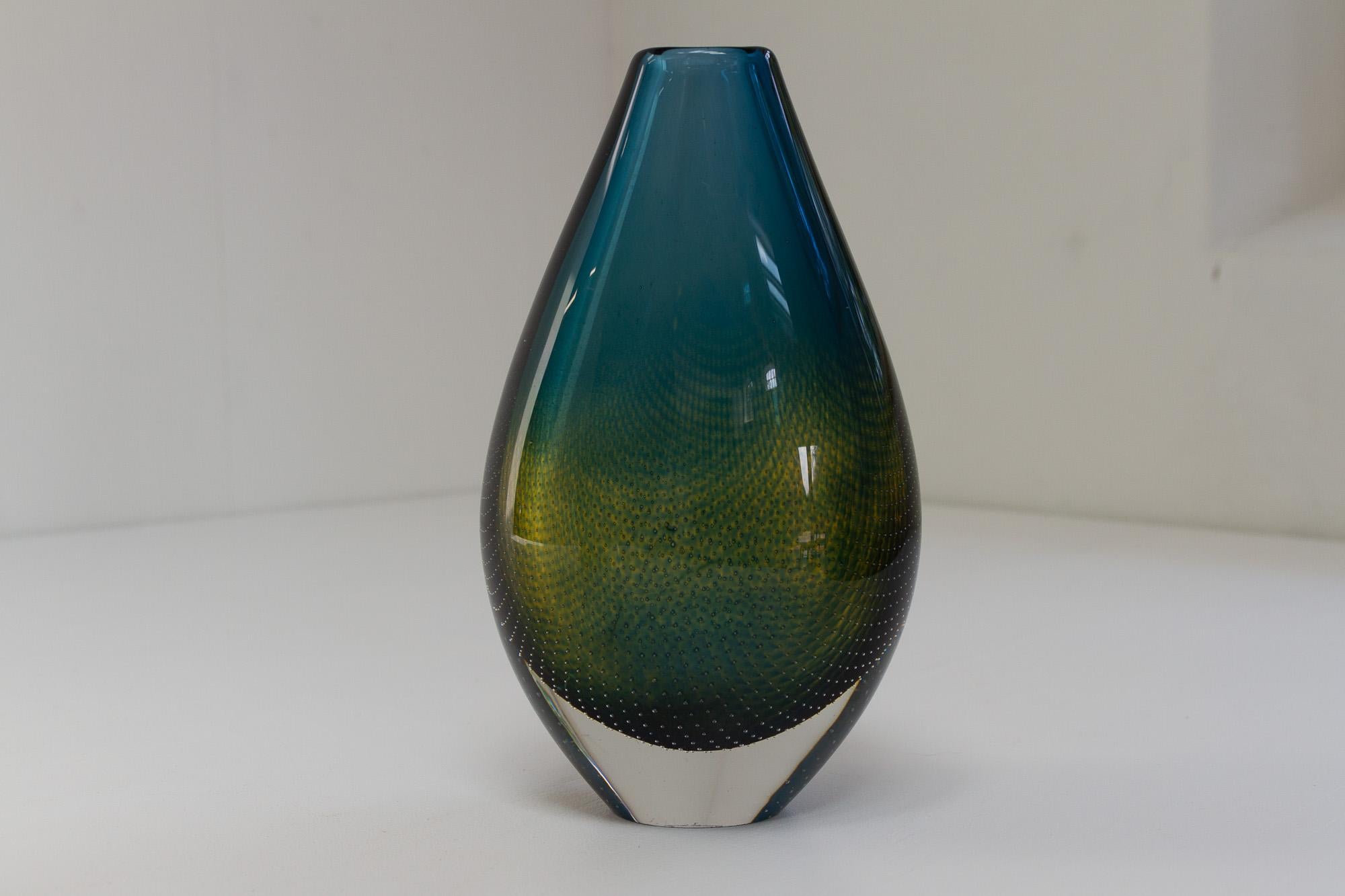 Vintage Swedish Kraka Glass Vase by Sven Palmqvist for Orrefors, 1960s. For Sale 6