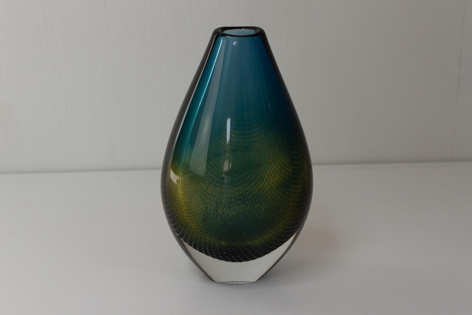 Vintage Swedish Kraka Glass Vase by Sven Palmqvist for Orrefors, 1960s. For Sale 9