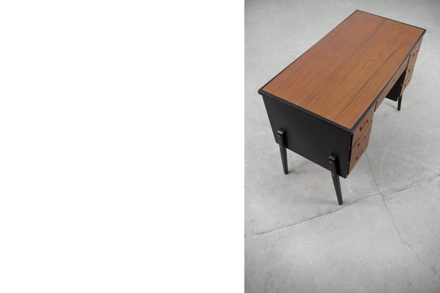 Vintage Swedish Mid-Century Modern Scandinavian Teak Wood Desk with Drawers For Sale 1