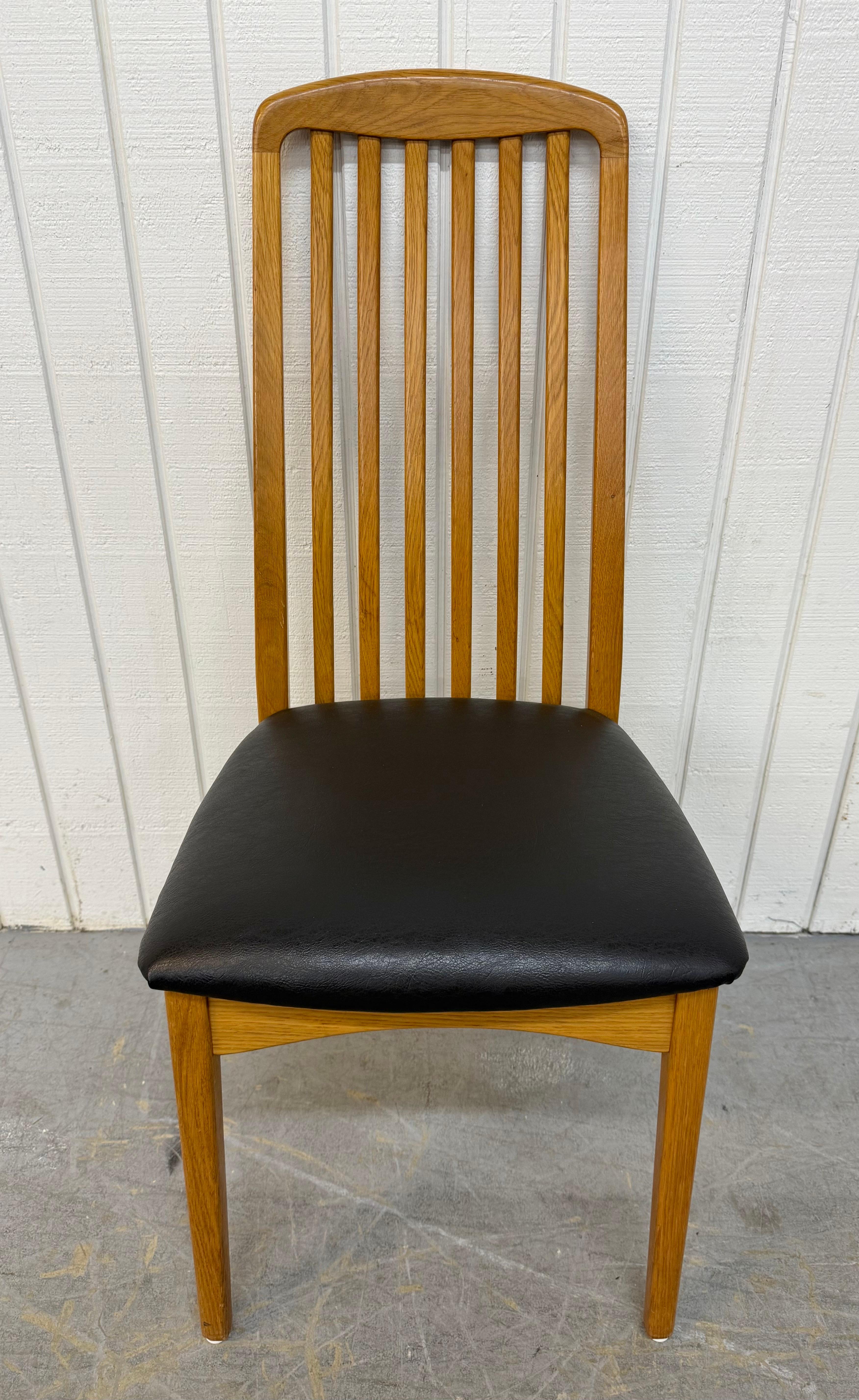 Vintage Swedish Modern Oak Dining Chairs - 5er-Set (Schwedisch) im Angebot